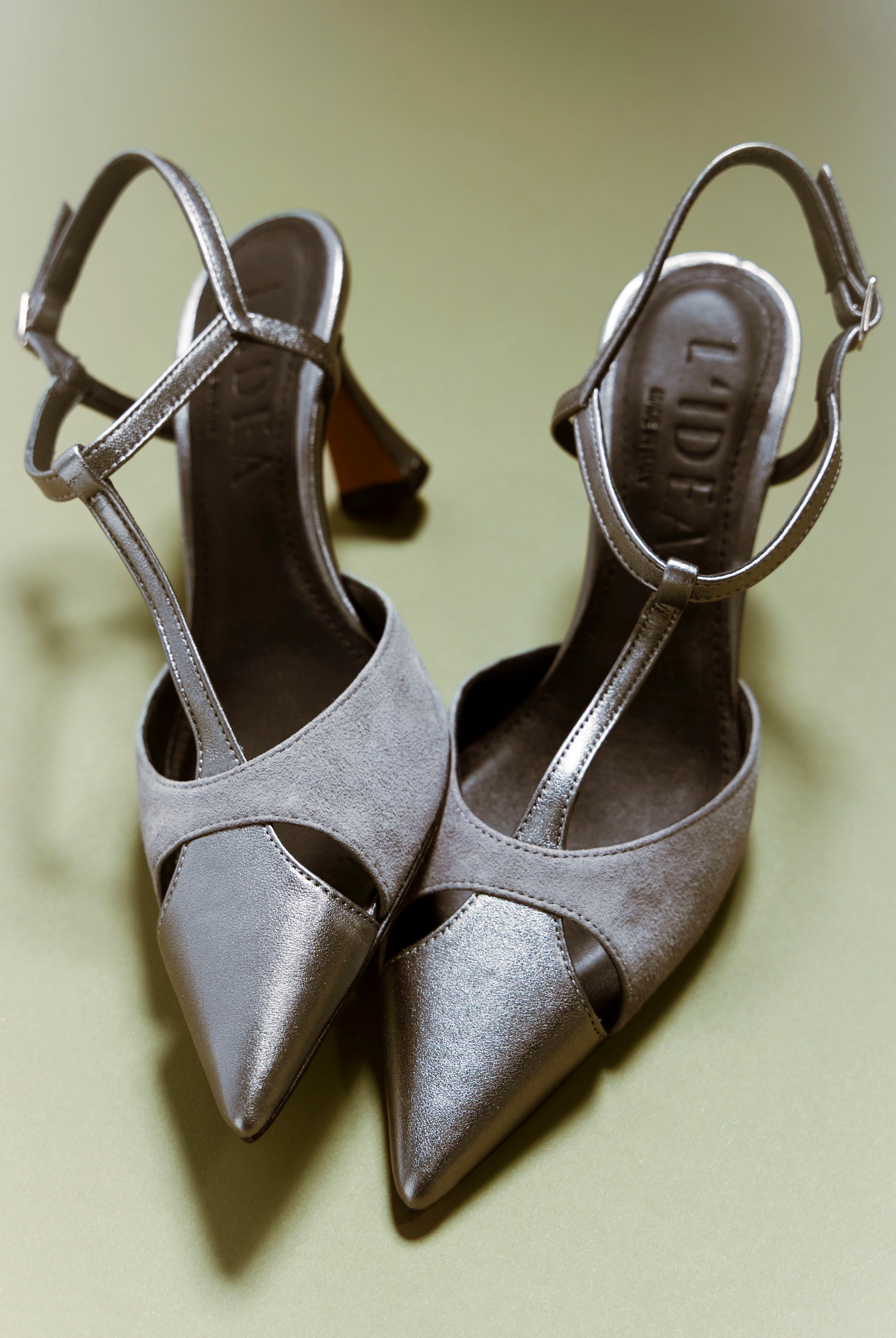 swatch_Grey/Steel l'idea pia leather pump