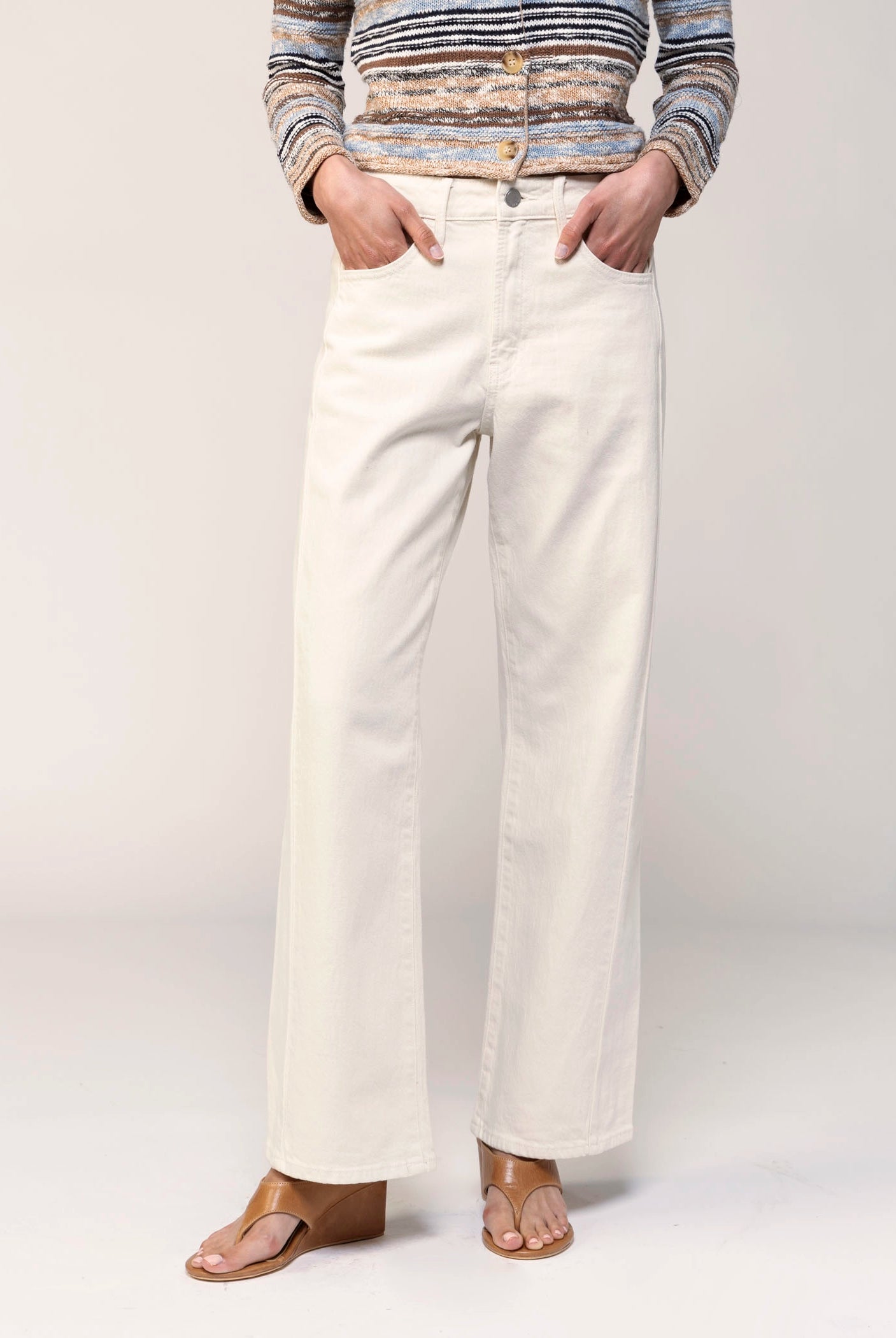 swatch_Ecru high rise barrel jean