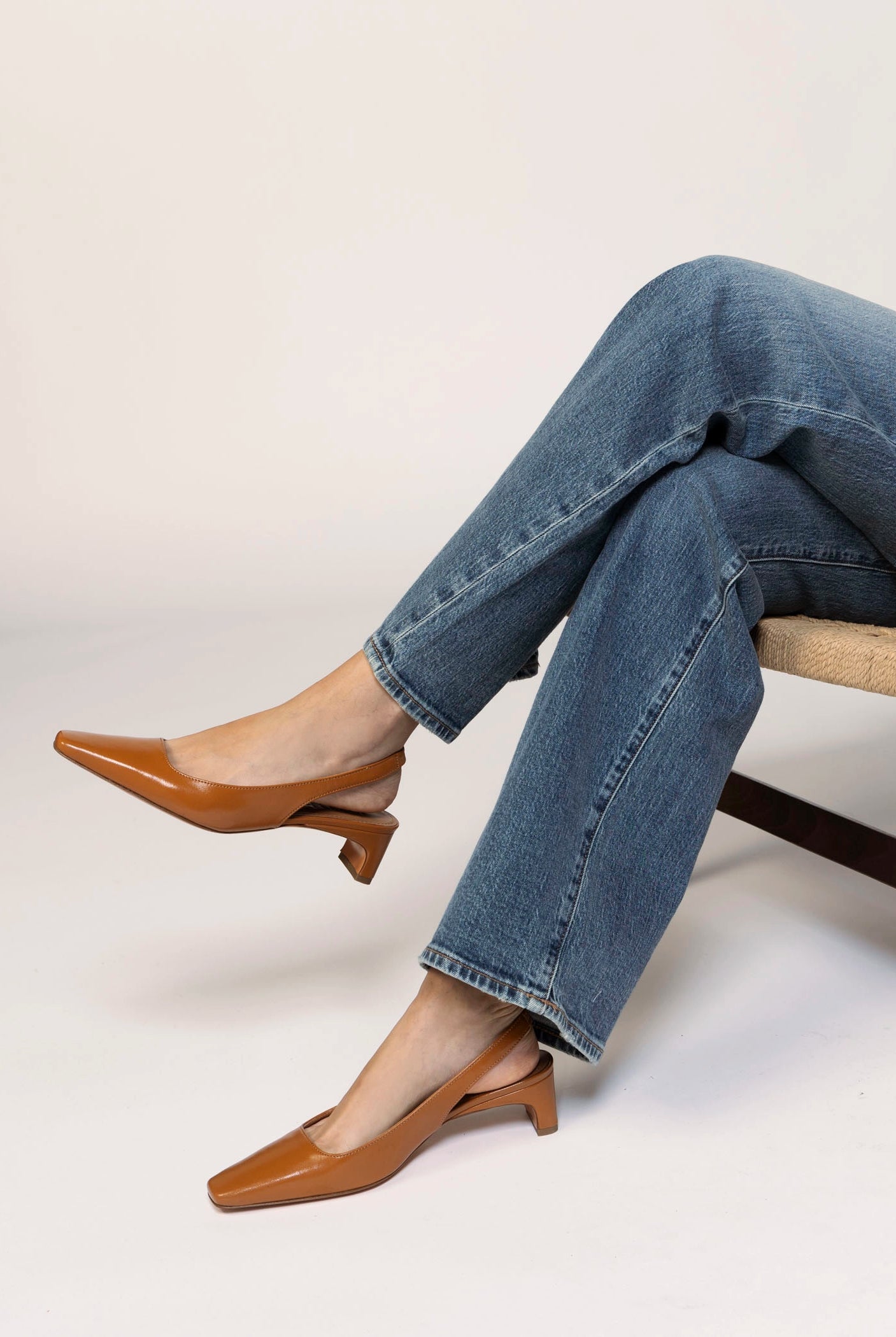 swatch_Camel Leather l'idea slingback pump