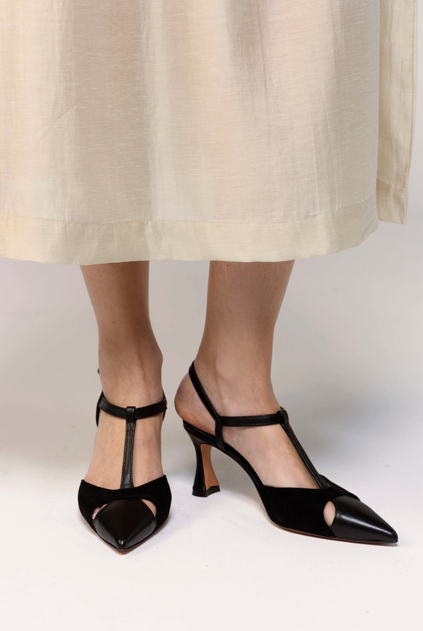 swatch_Black/Black l'idea pia leather pump