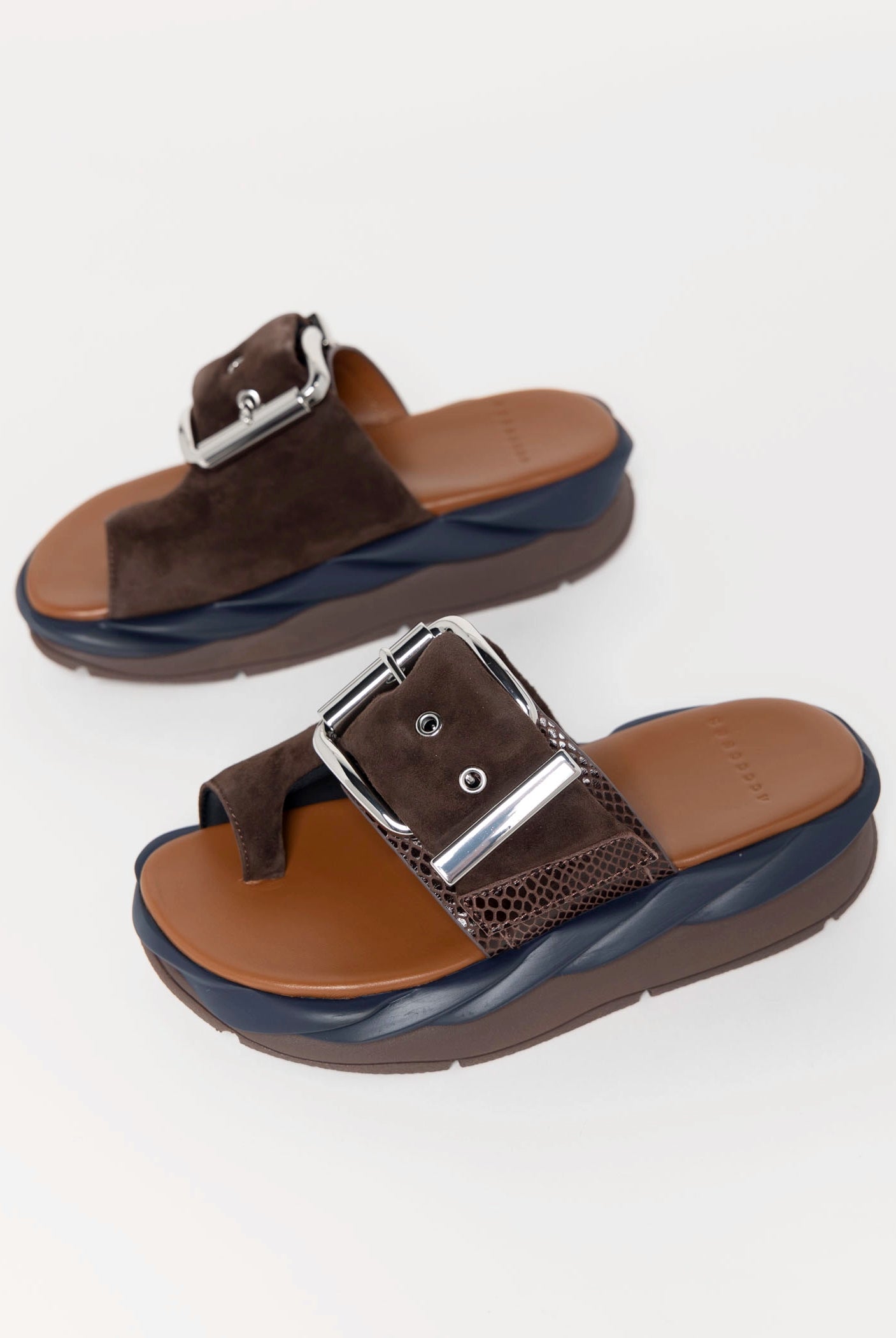 swatch_Chocolate 4ccccees mellow glow platform sandal