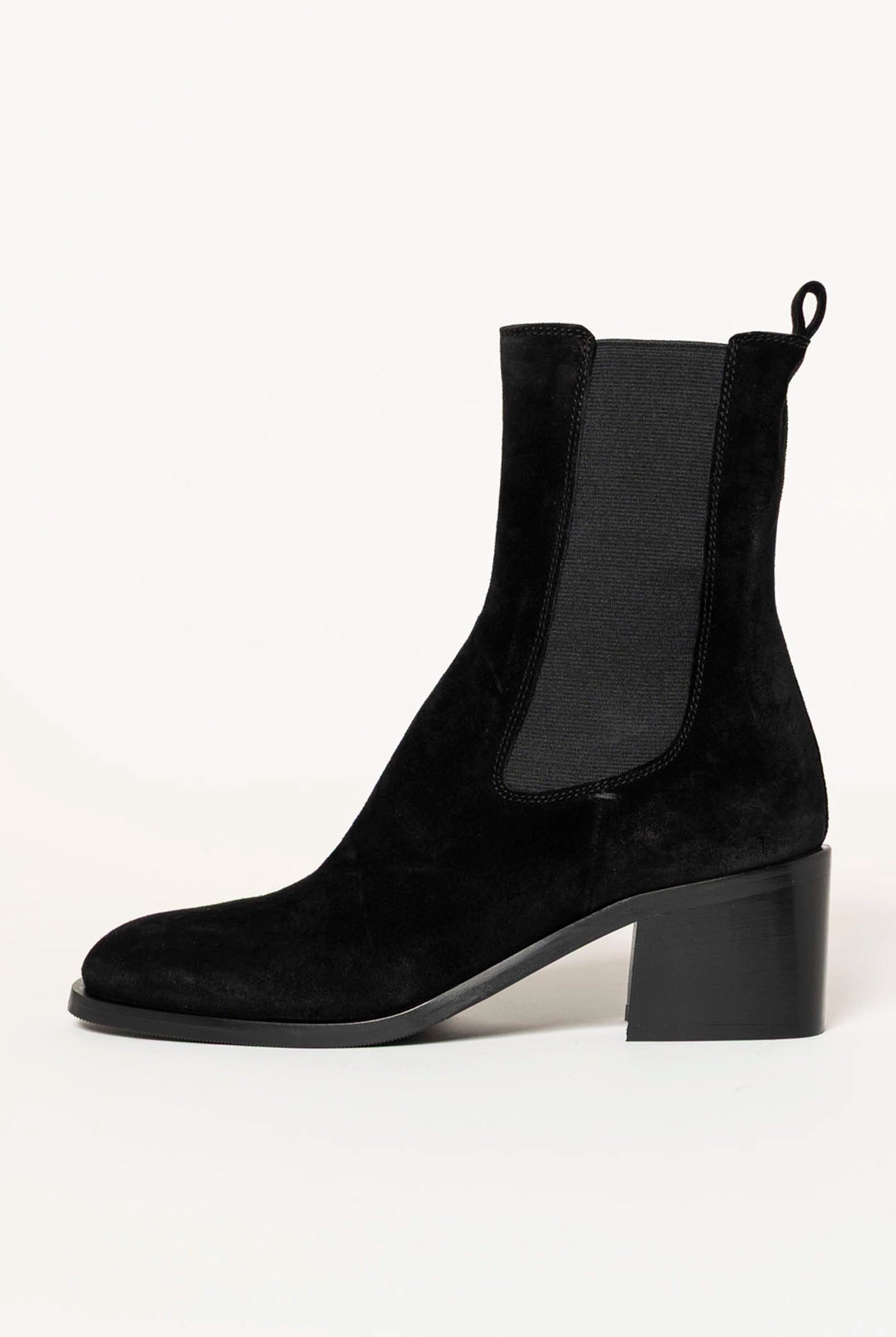 swatch_Black Suede heeled chelsea boot