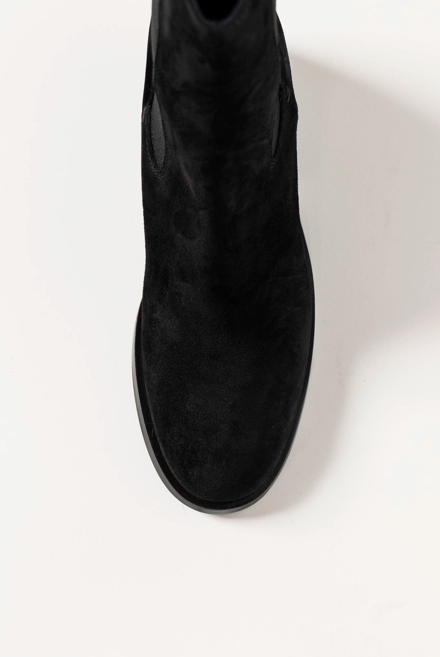 swatch_Black Suede heeled chelsea boot