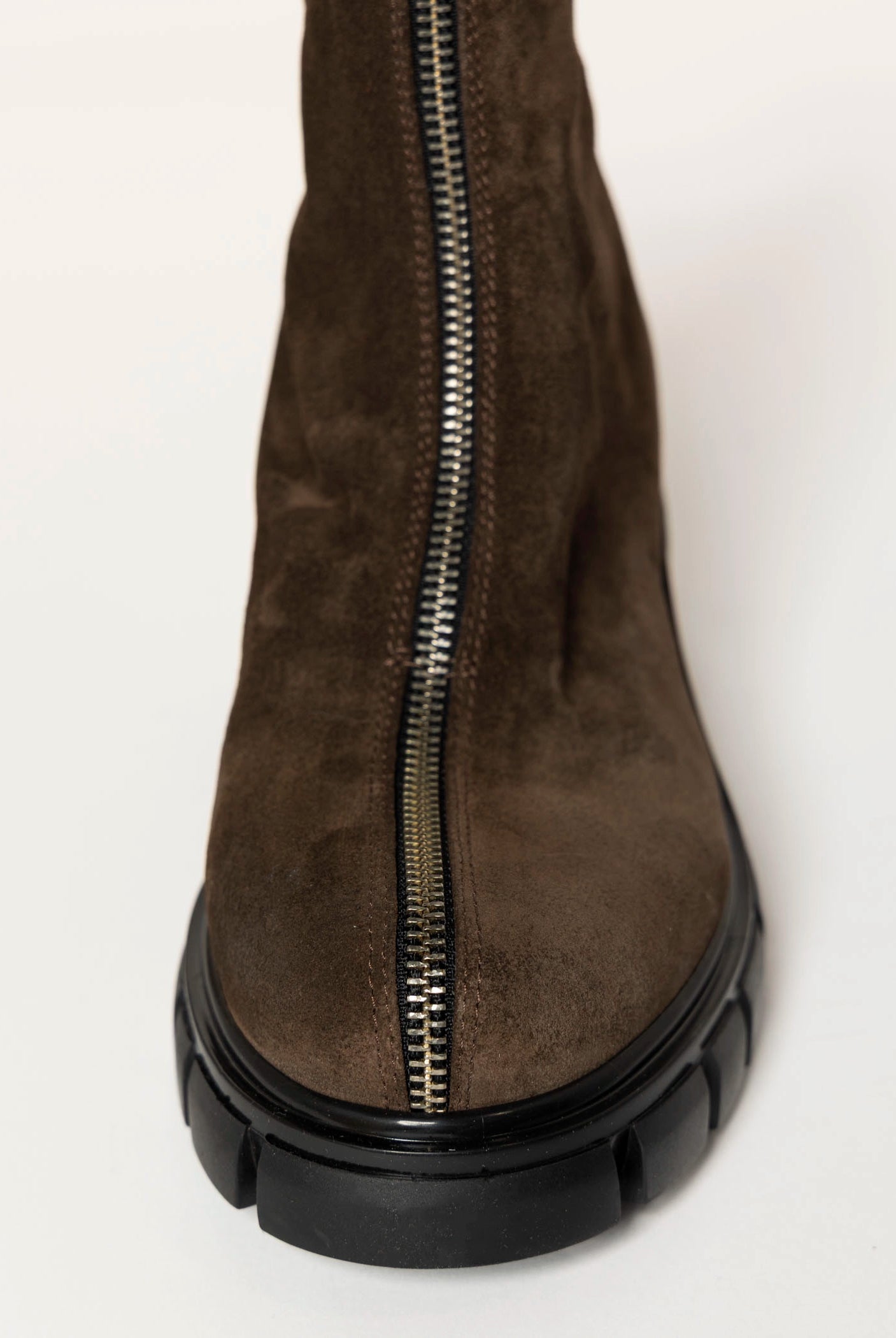 swatch_chocolate_suede /7065