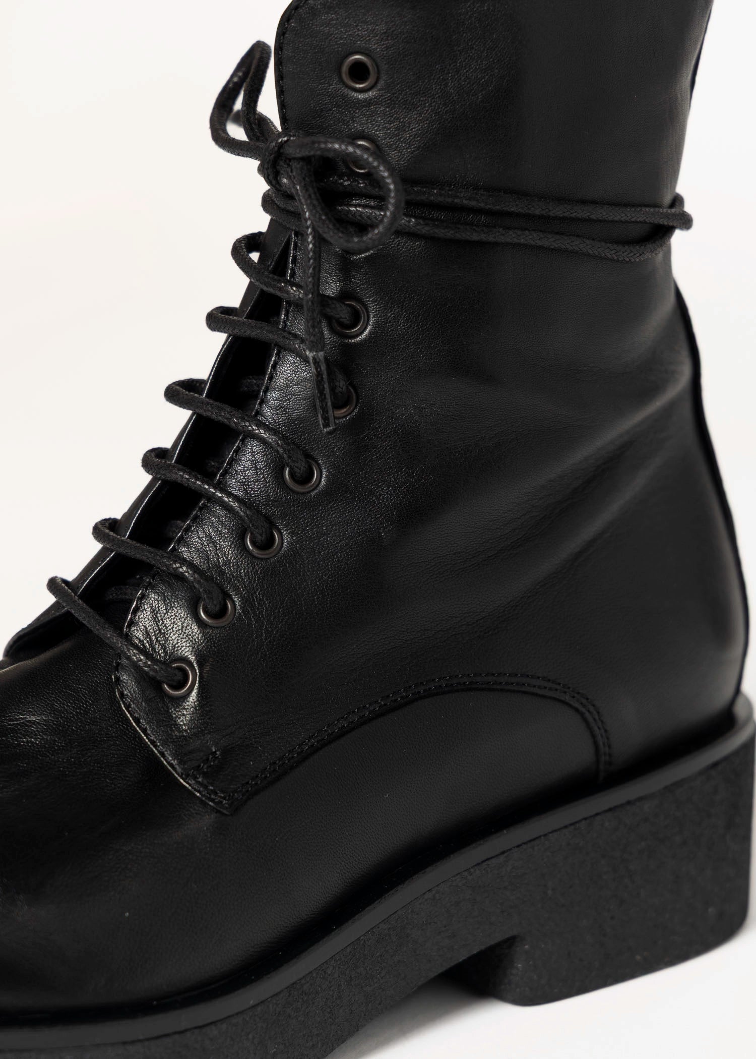 swatch_Black Leather combat boot