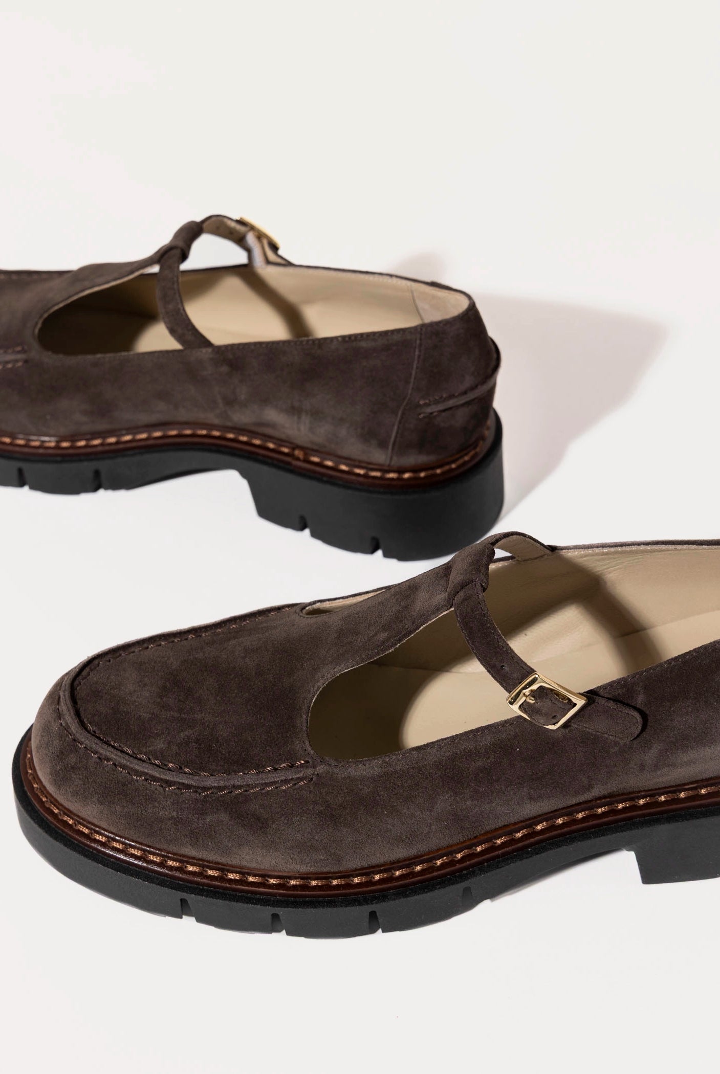 swatch_Coco suede olga mary jane