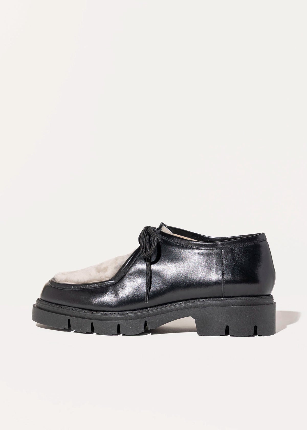 swatch_Black Leather l'idea shearling wallabe oxford