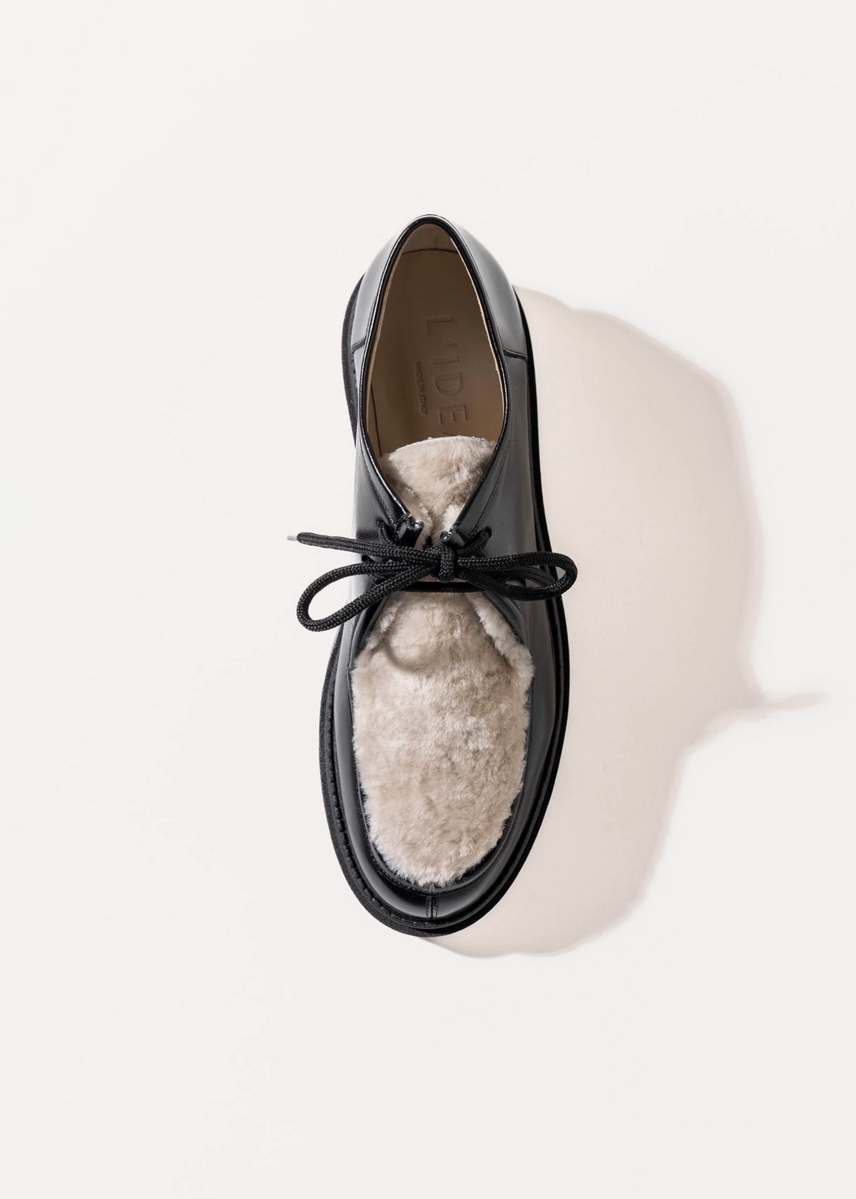 swatch_Black Leather l'idea shearling wallabe oxford
