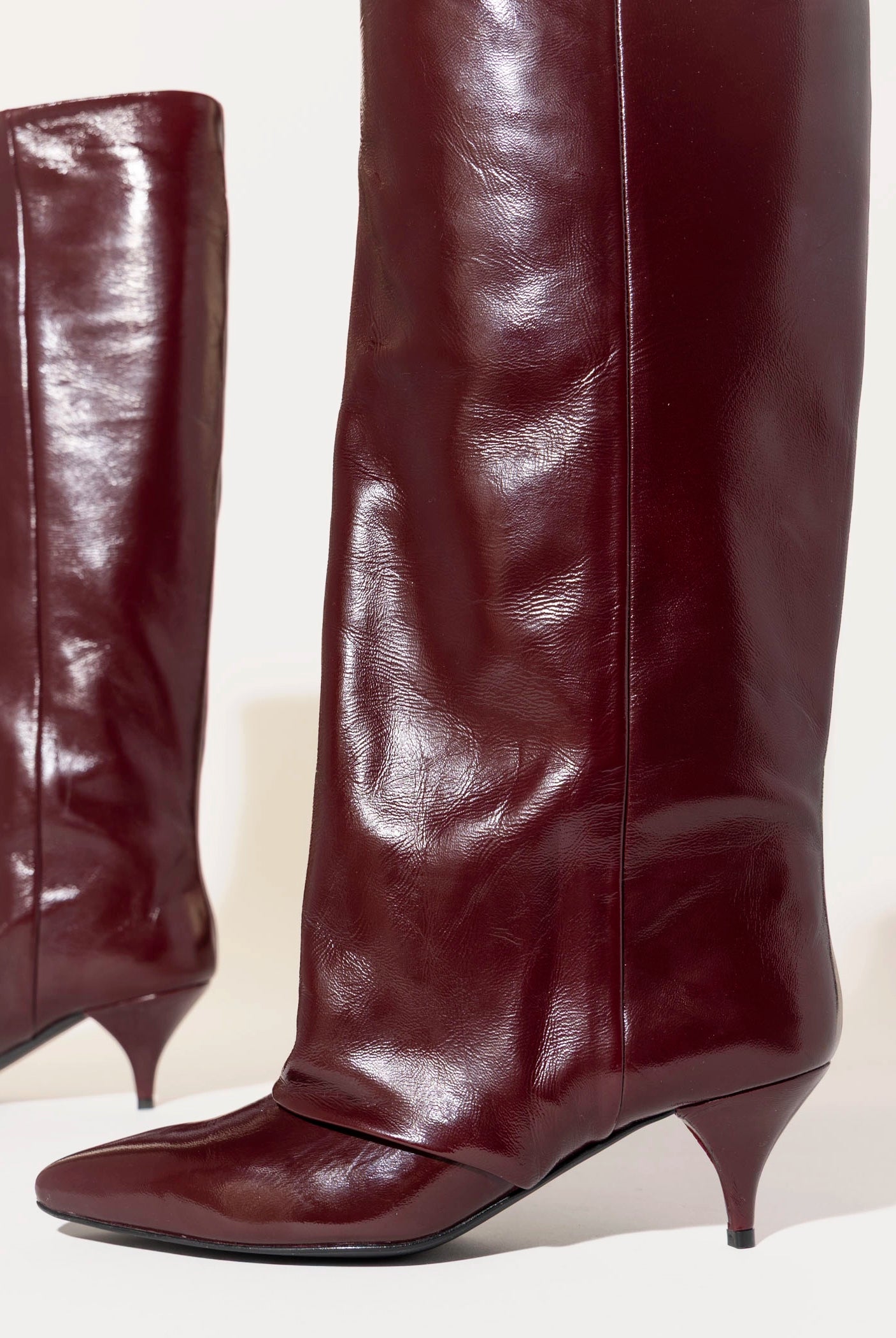 swatch_Bordo Patent fold over dress boot