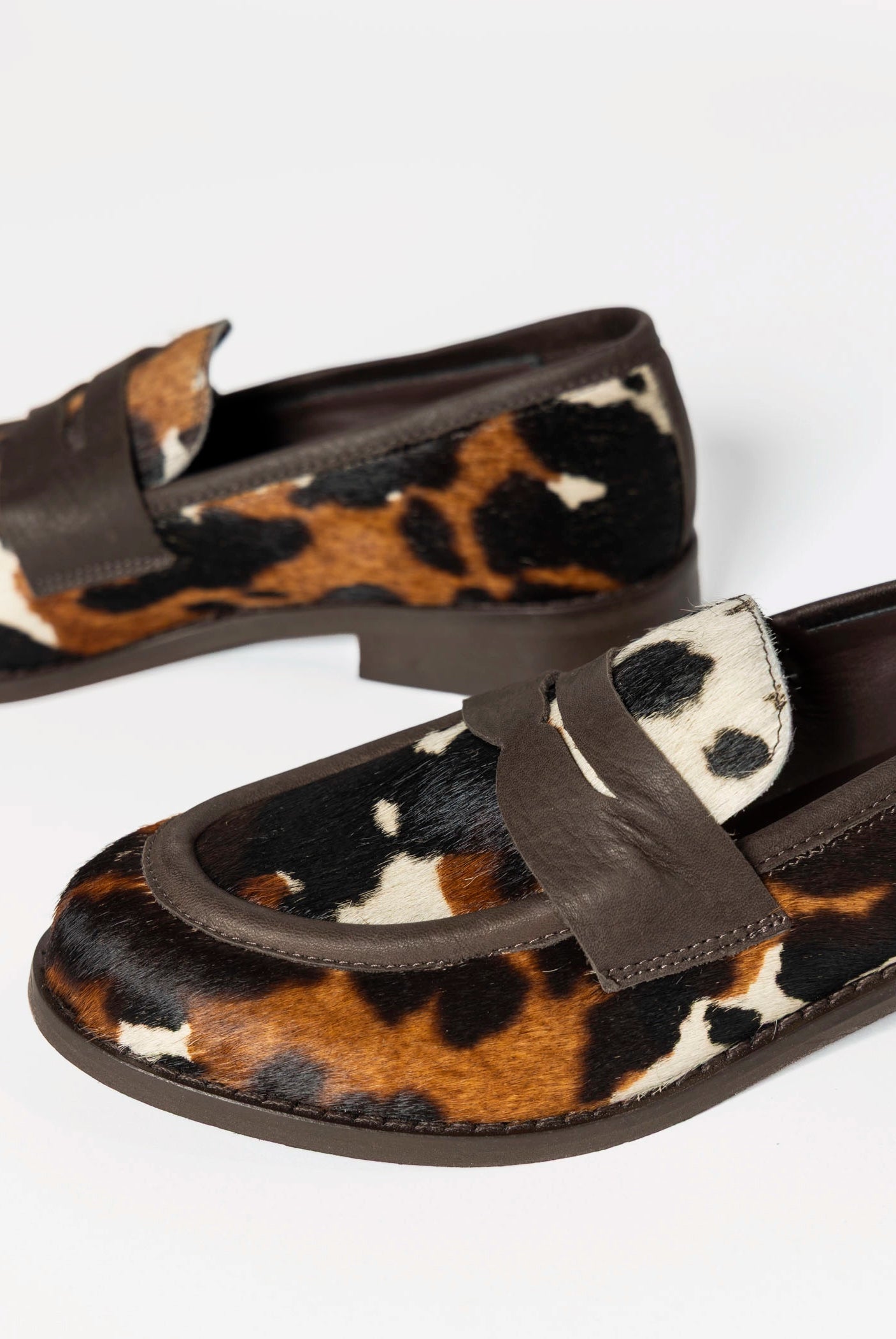 swatch_Cow Haircalf loafer