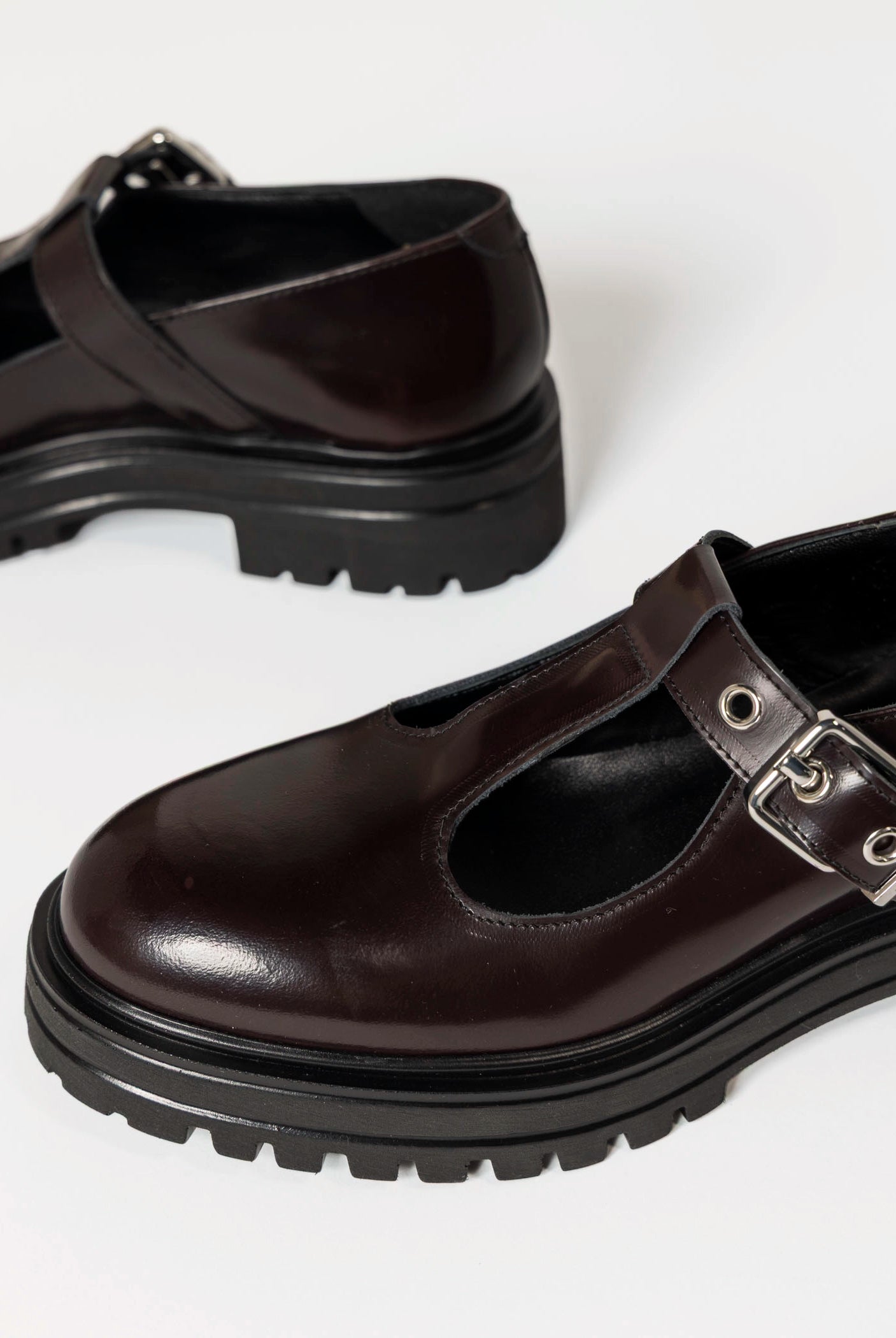 swatch_Wine leather lug sole mary jane