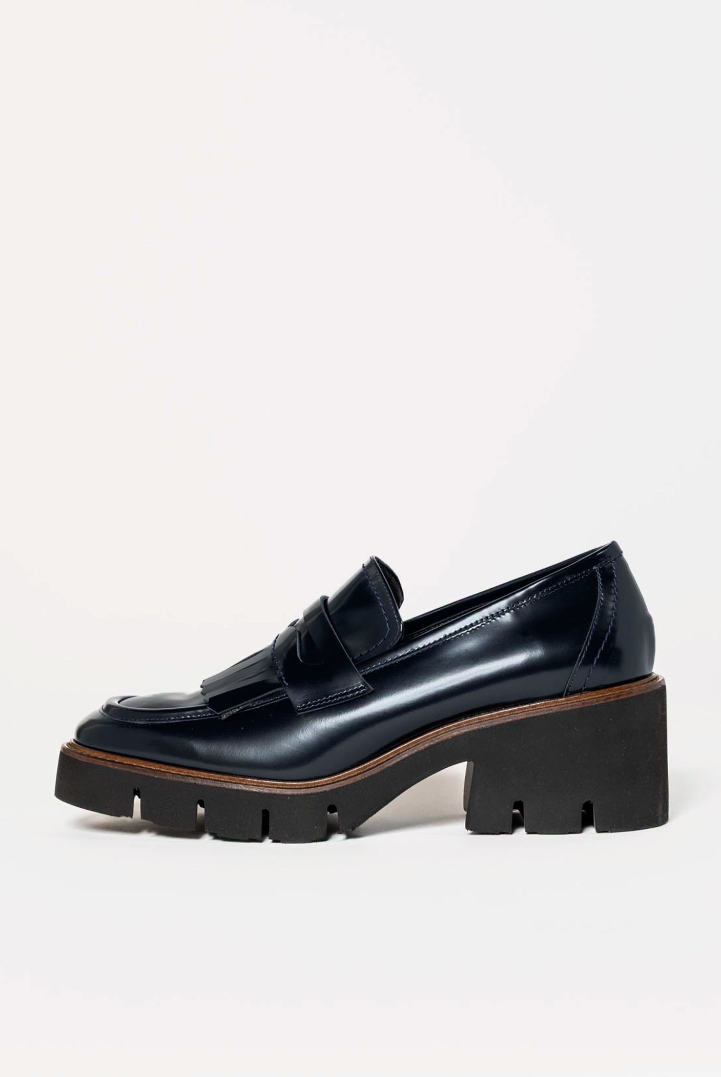 swatch_Navy Leather heeled loafer