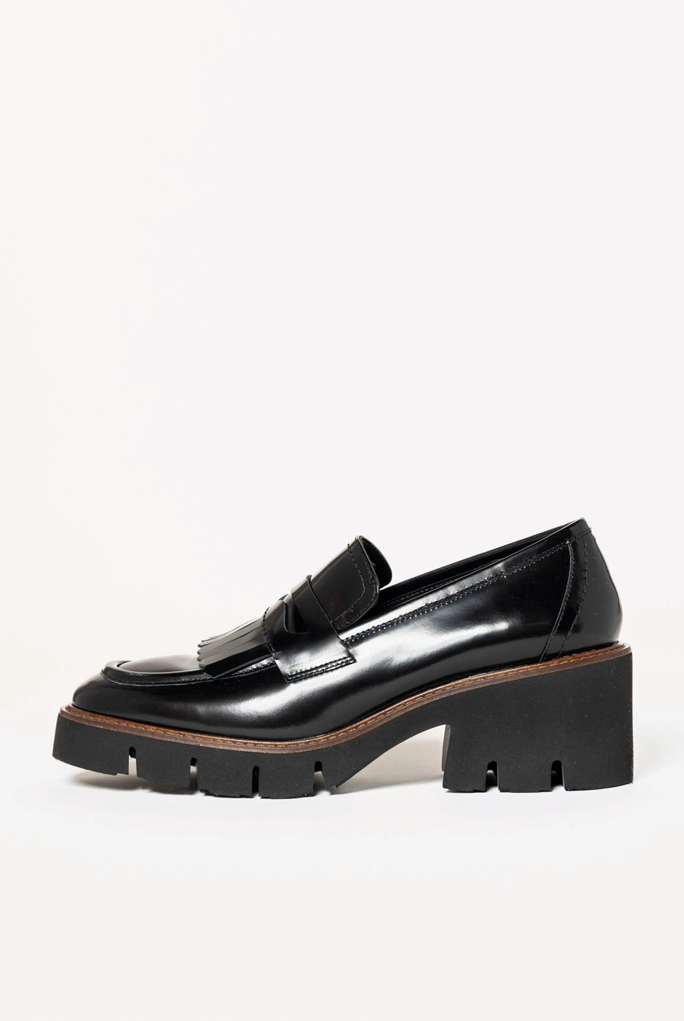 swatch_Black Leather heeled loafer