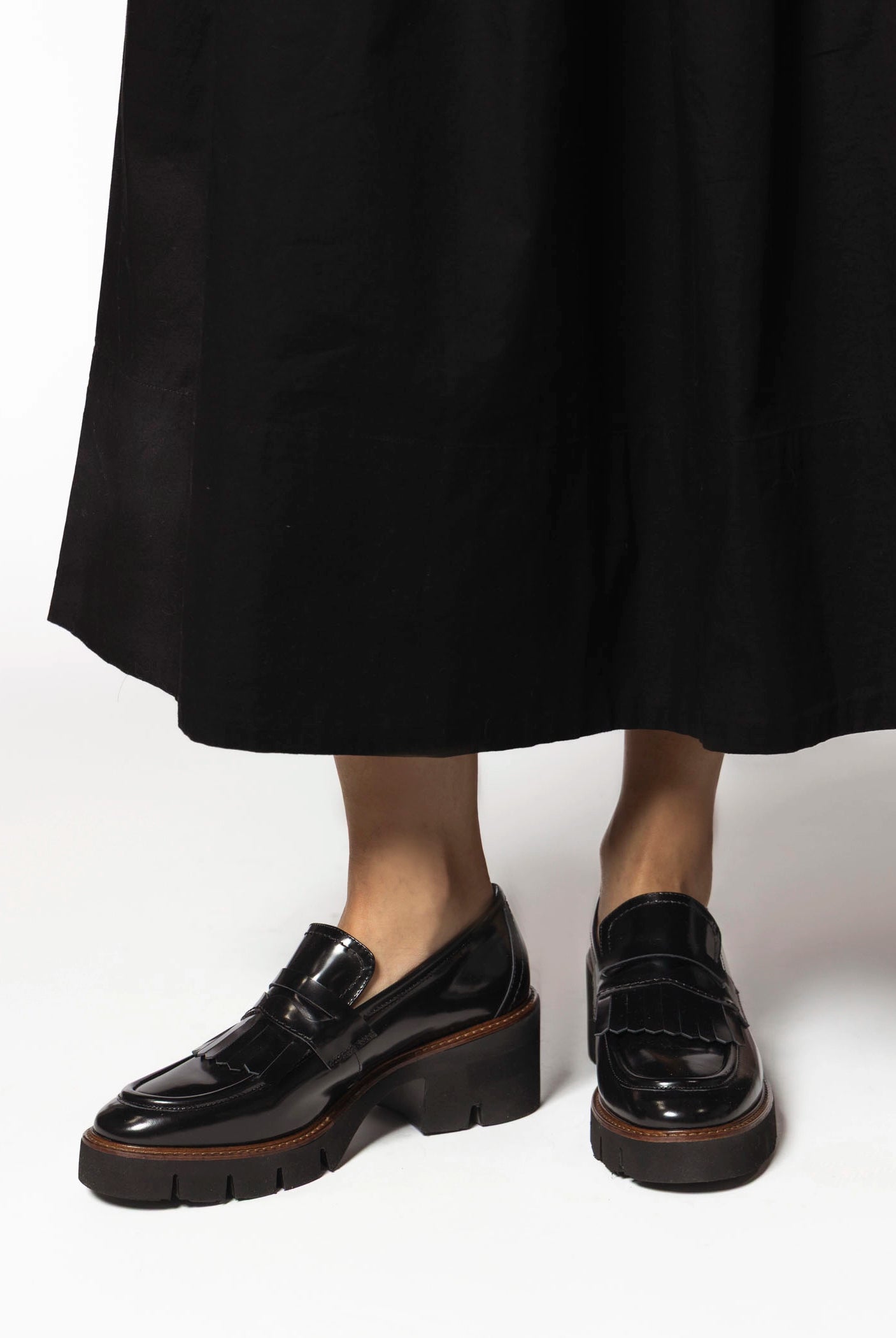 swatch_Black Leather heeled loafer
