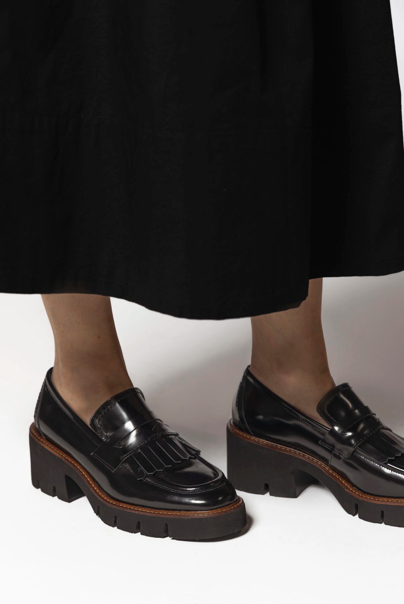 swatch_Black Leather heeled loafer