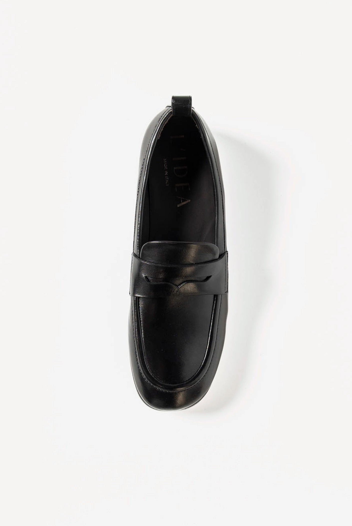 swatch_Black leather loafer