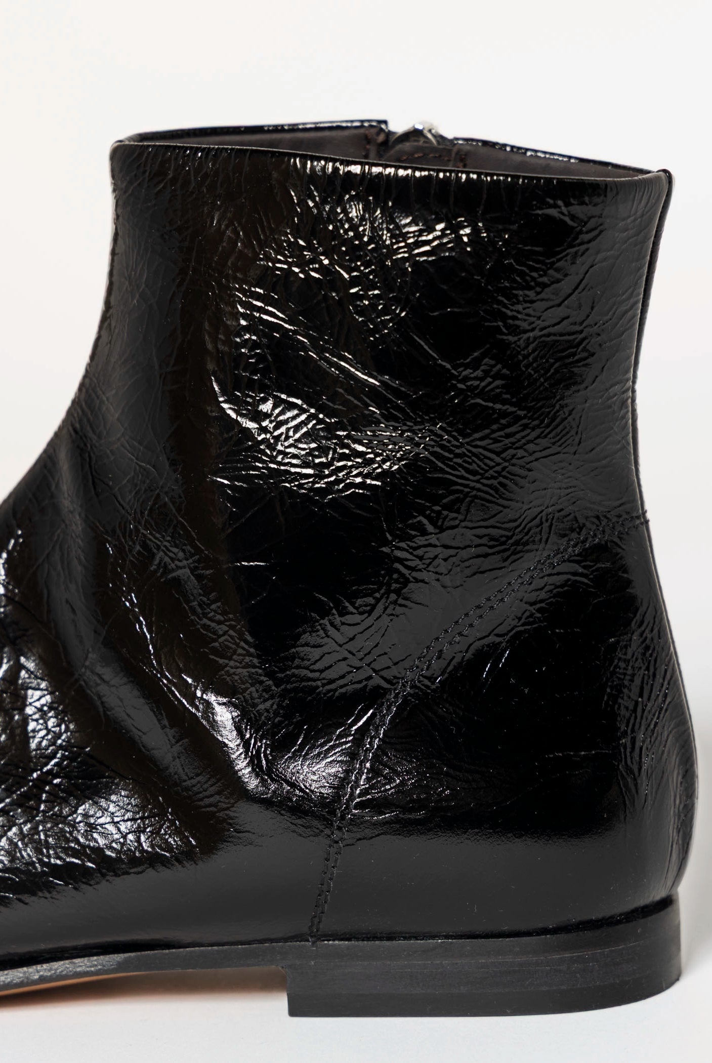 swatch_Black Patent leather boot
