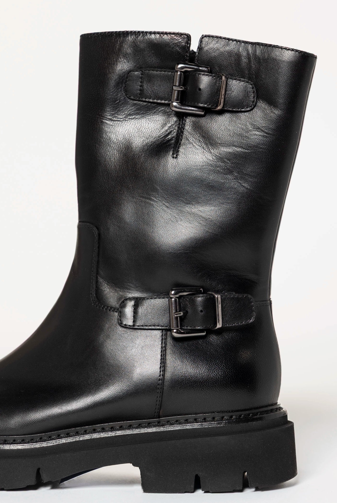 swatch_Black Leather moto boot
