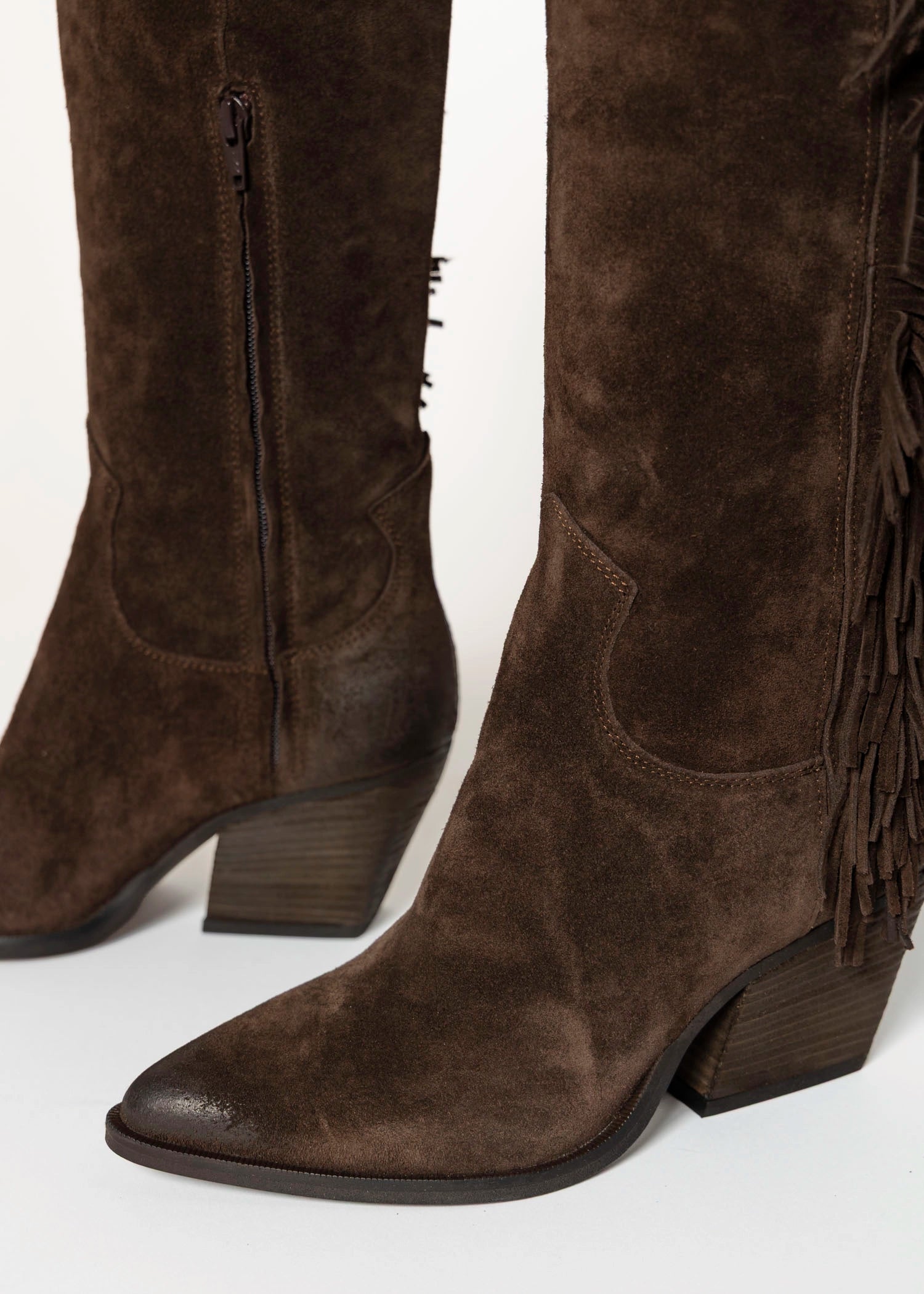 swatch_Chocolate Suede western boot