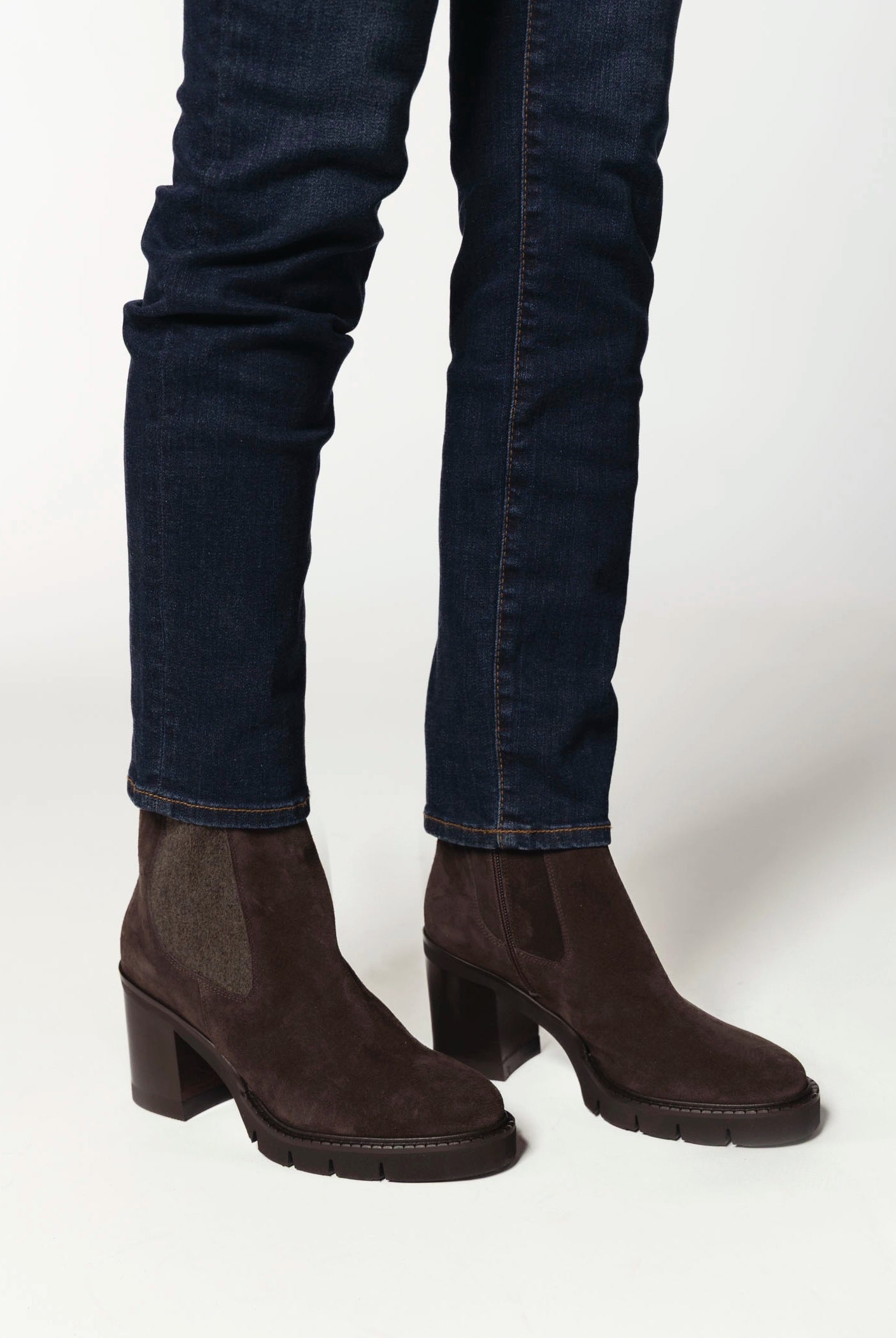 swatch_Mocha Suede heeled chelsea boot
