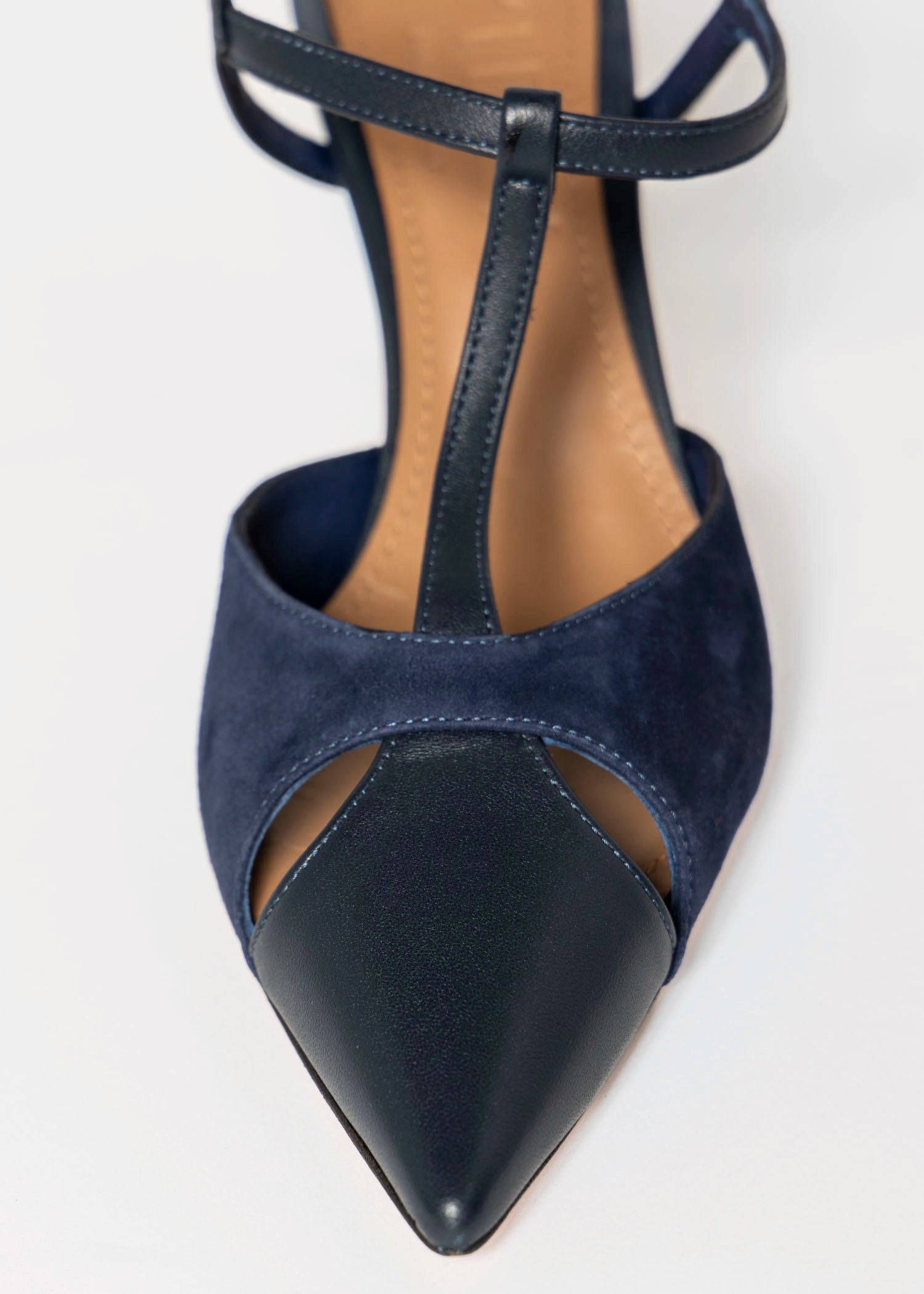 swatch_Navy pia leather pump