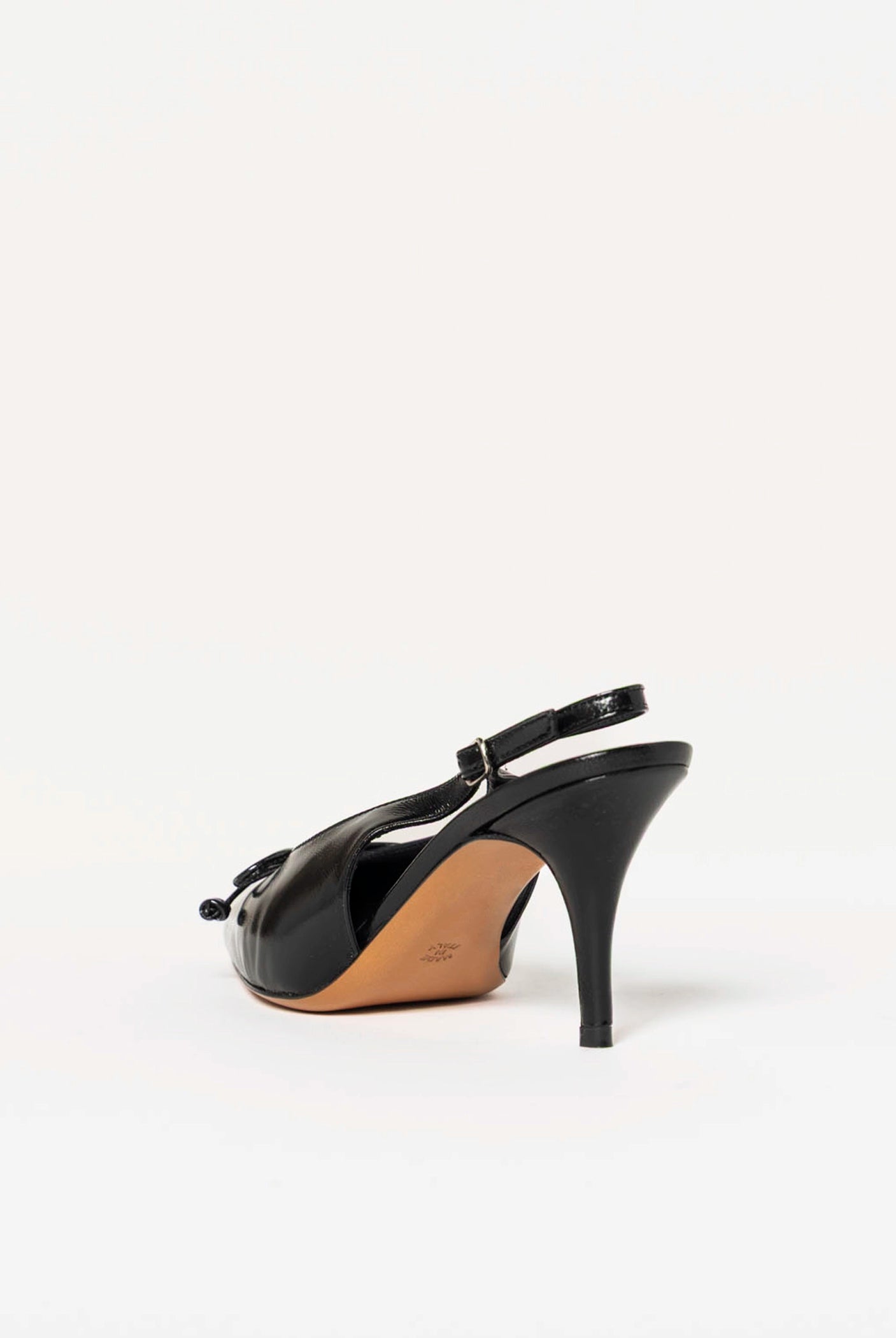 swatch_Black slingback pump