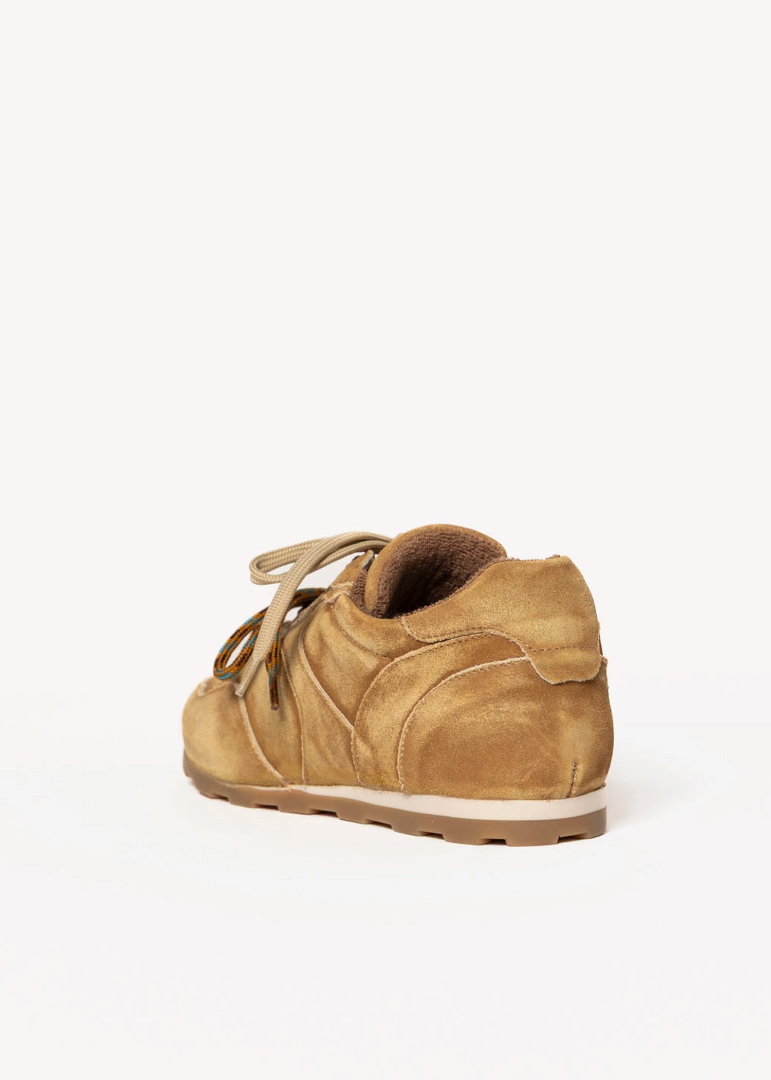 swatch_Sand Suede lace up sneaker