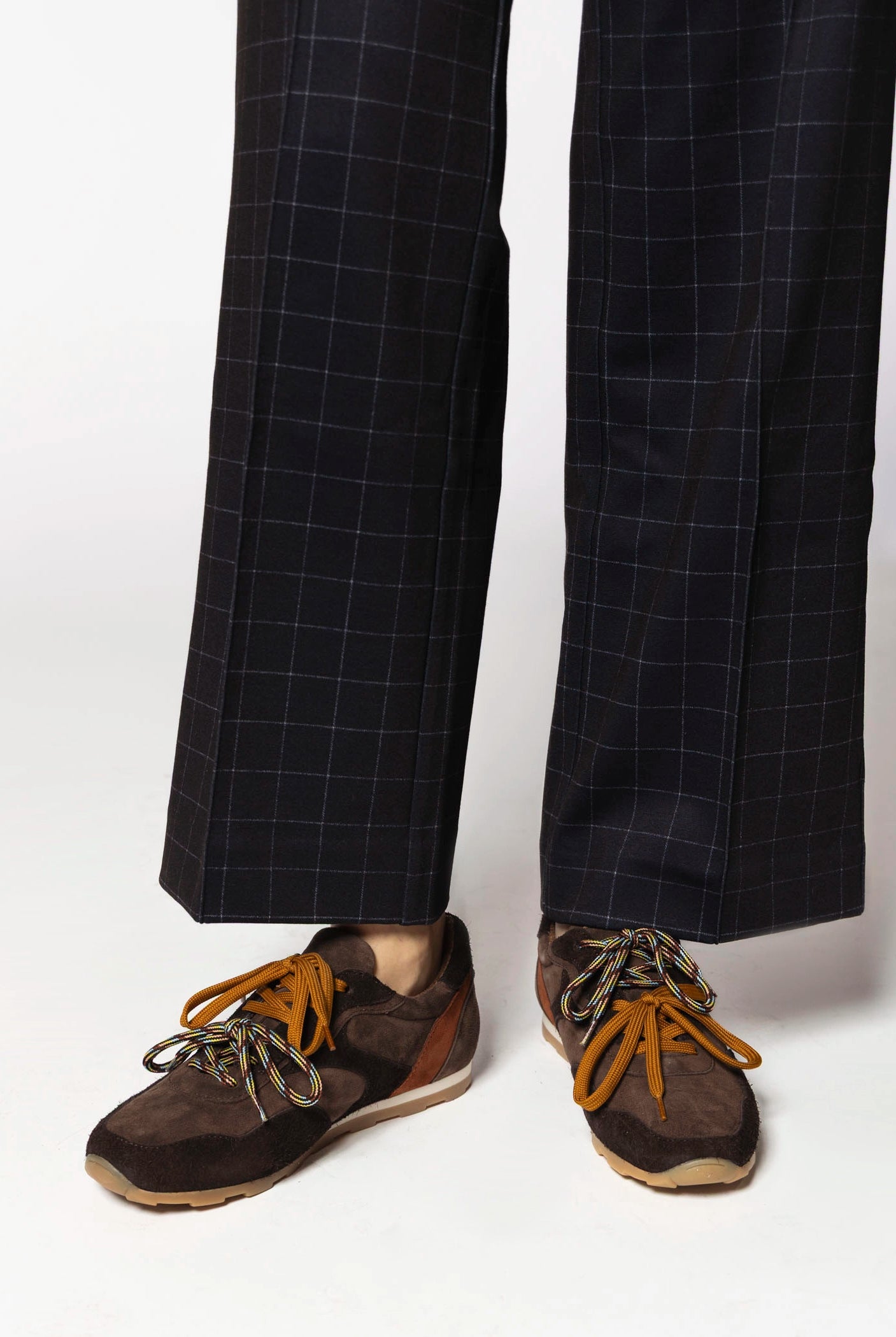 swatch_Brown Multi lace up sneaker