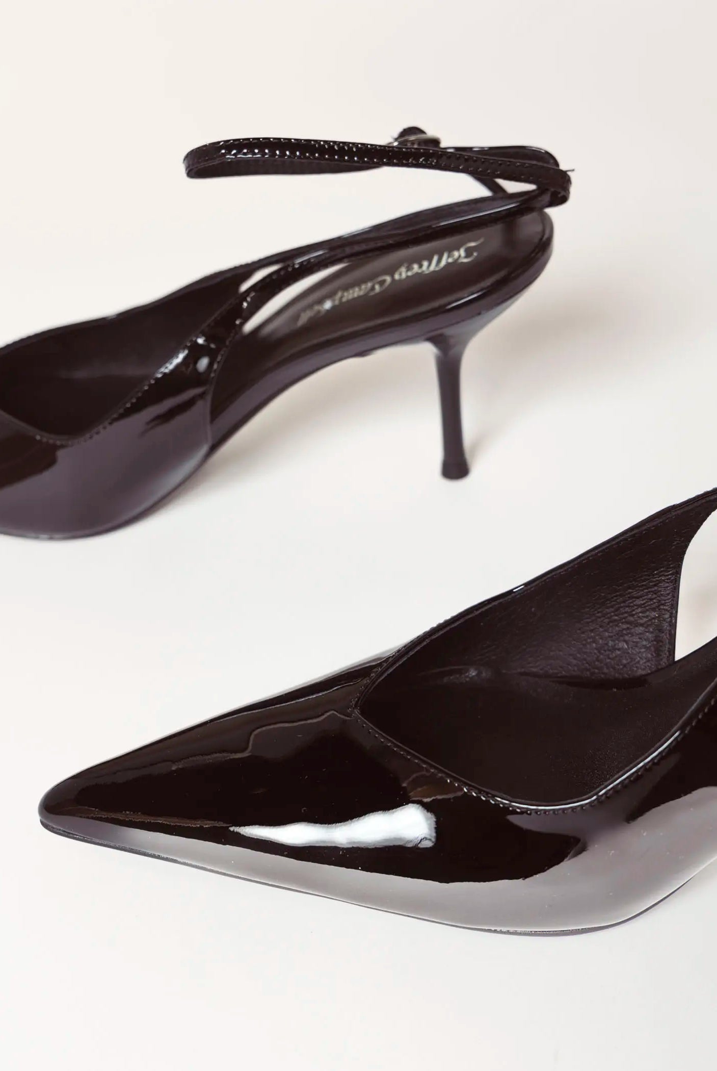 swatch_black executive slingback pump heels