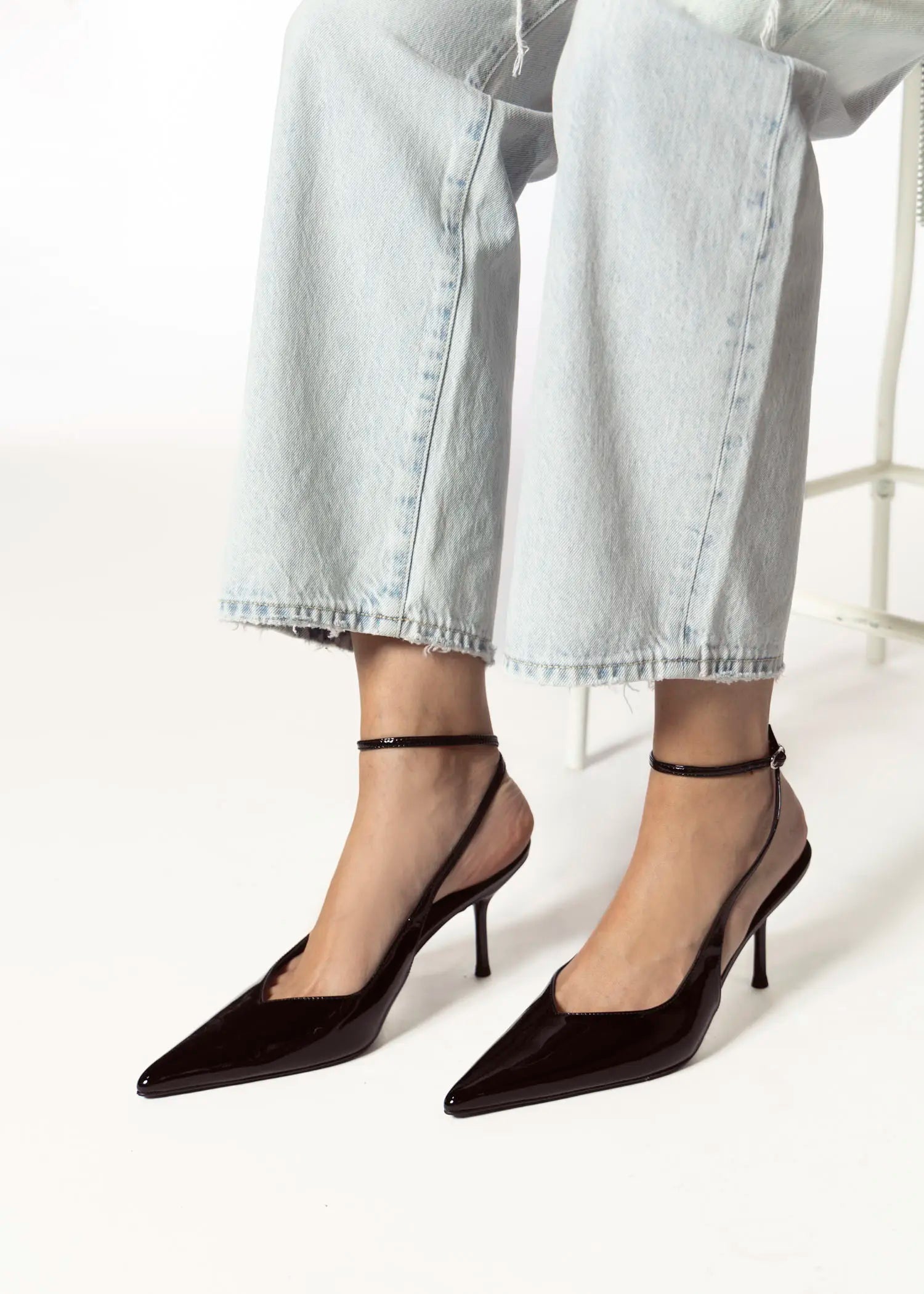 swatch_black executive slingback pump heels