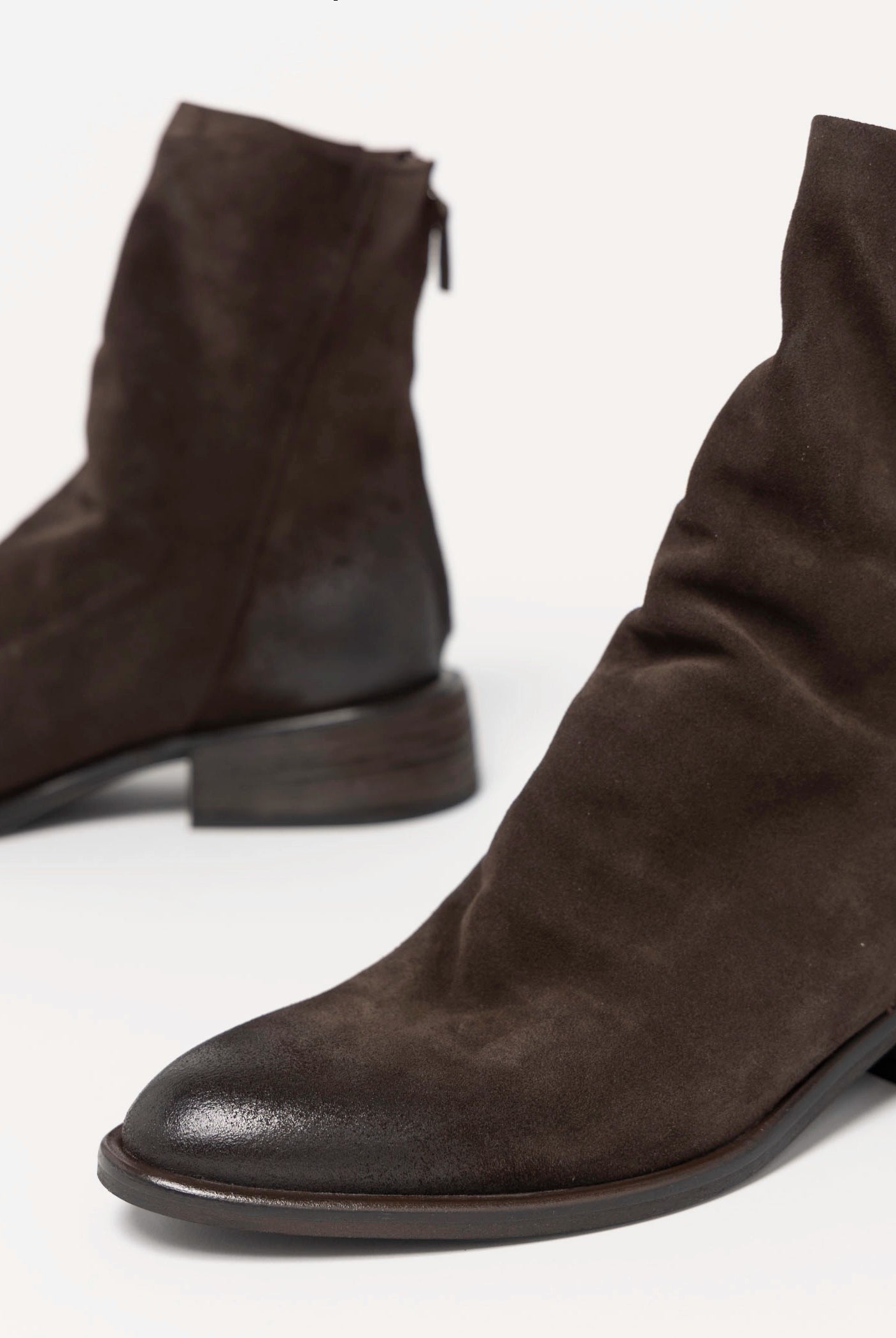 swatch_Chocolate Suede l'idea ruched ankle boot