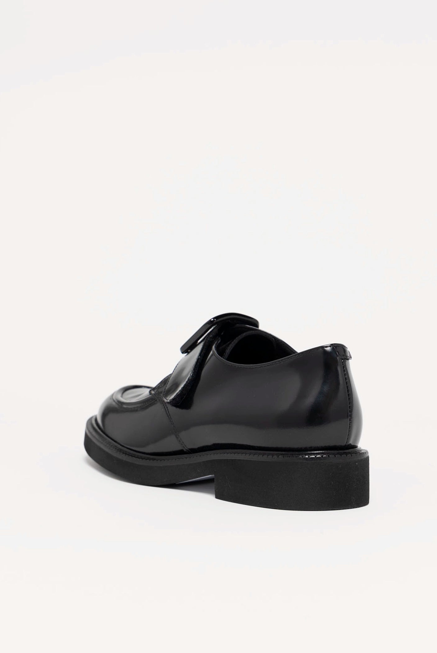 swatch_Black Leather l'idea single buckle loafer