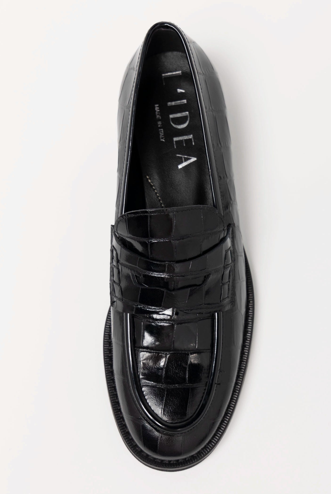 swatch_Black Croco l'idea heeled croc loafer