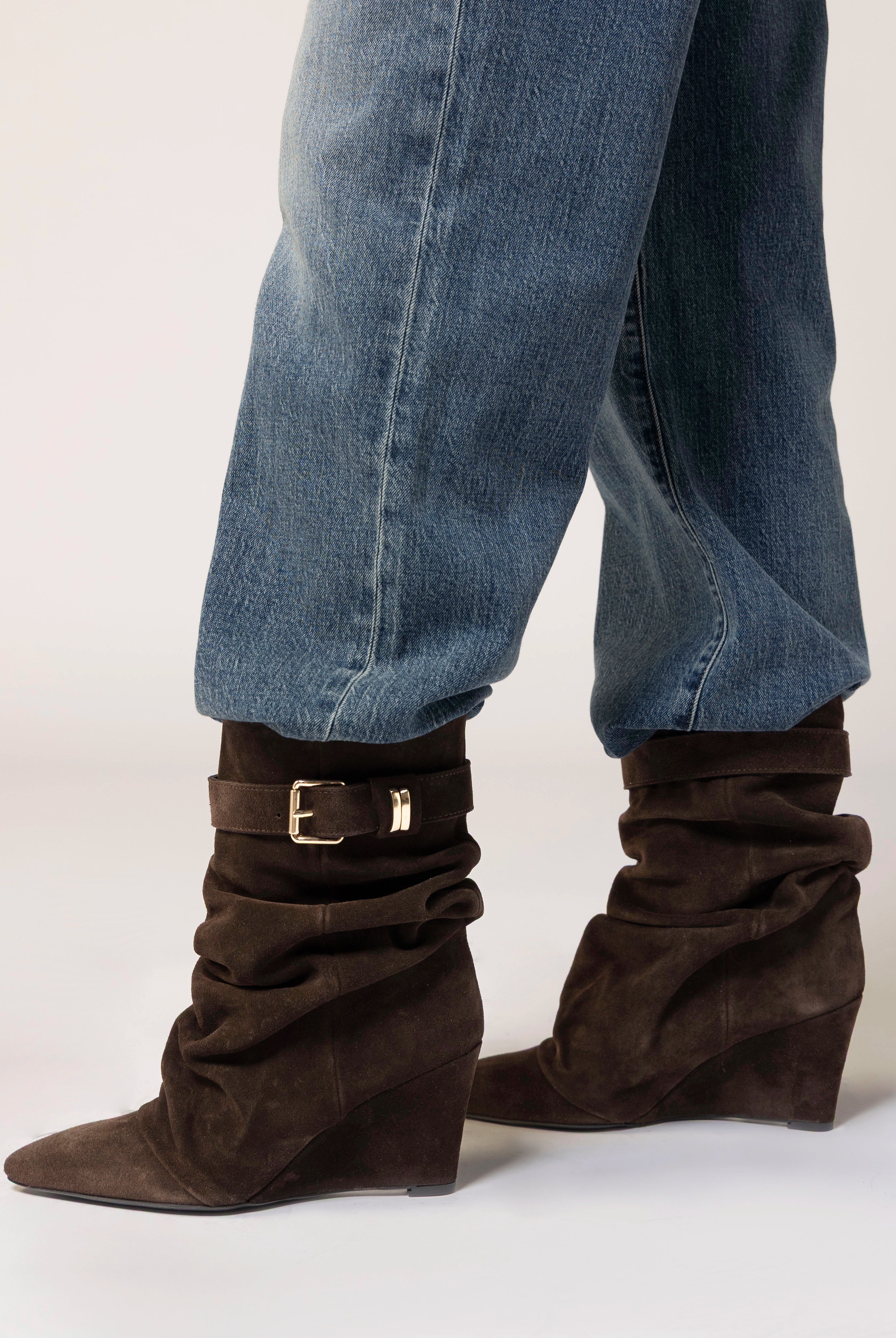 swatch_Chocolate Suede l'idea tess wedge boot