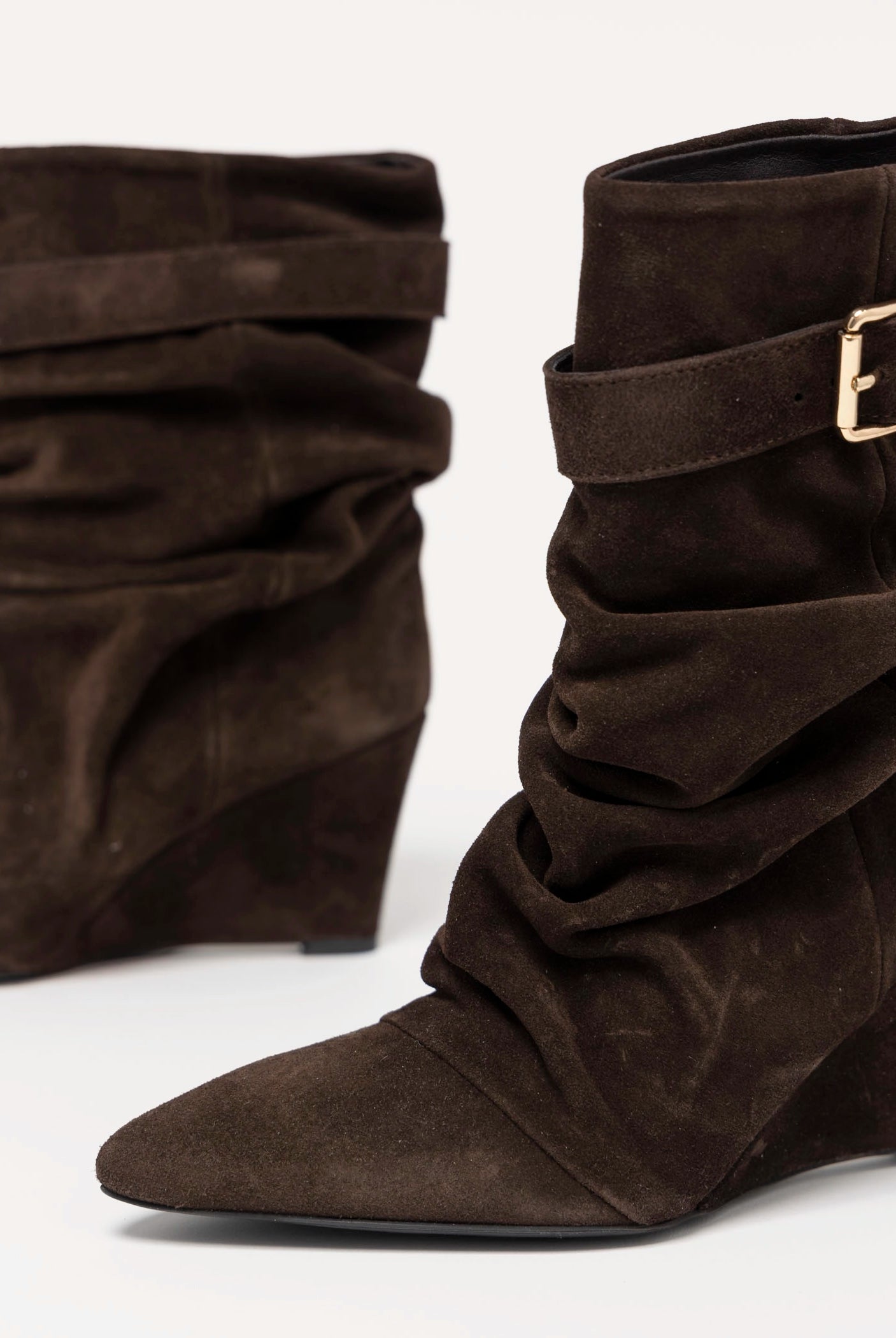 swatch_Chocolate Suede l'idea tess wedge boot