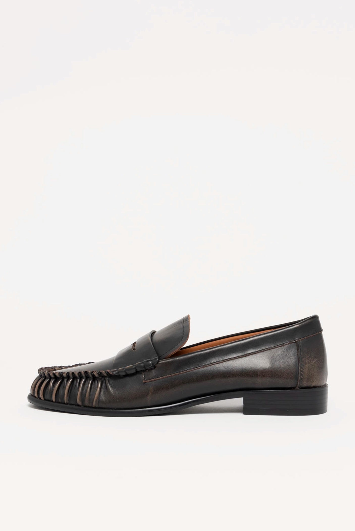 swatch_Taupe Distressed Leather l'idea ruched penny loafer