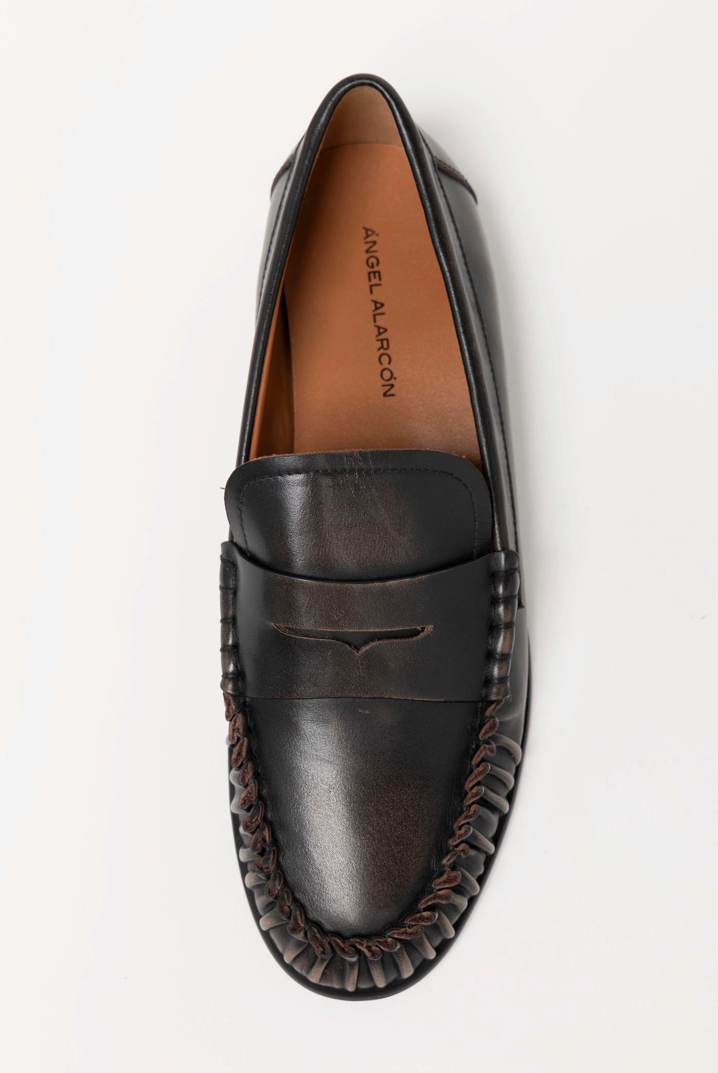 swatch_Taupe Distressed Leather l'idea ruched penny loafer