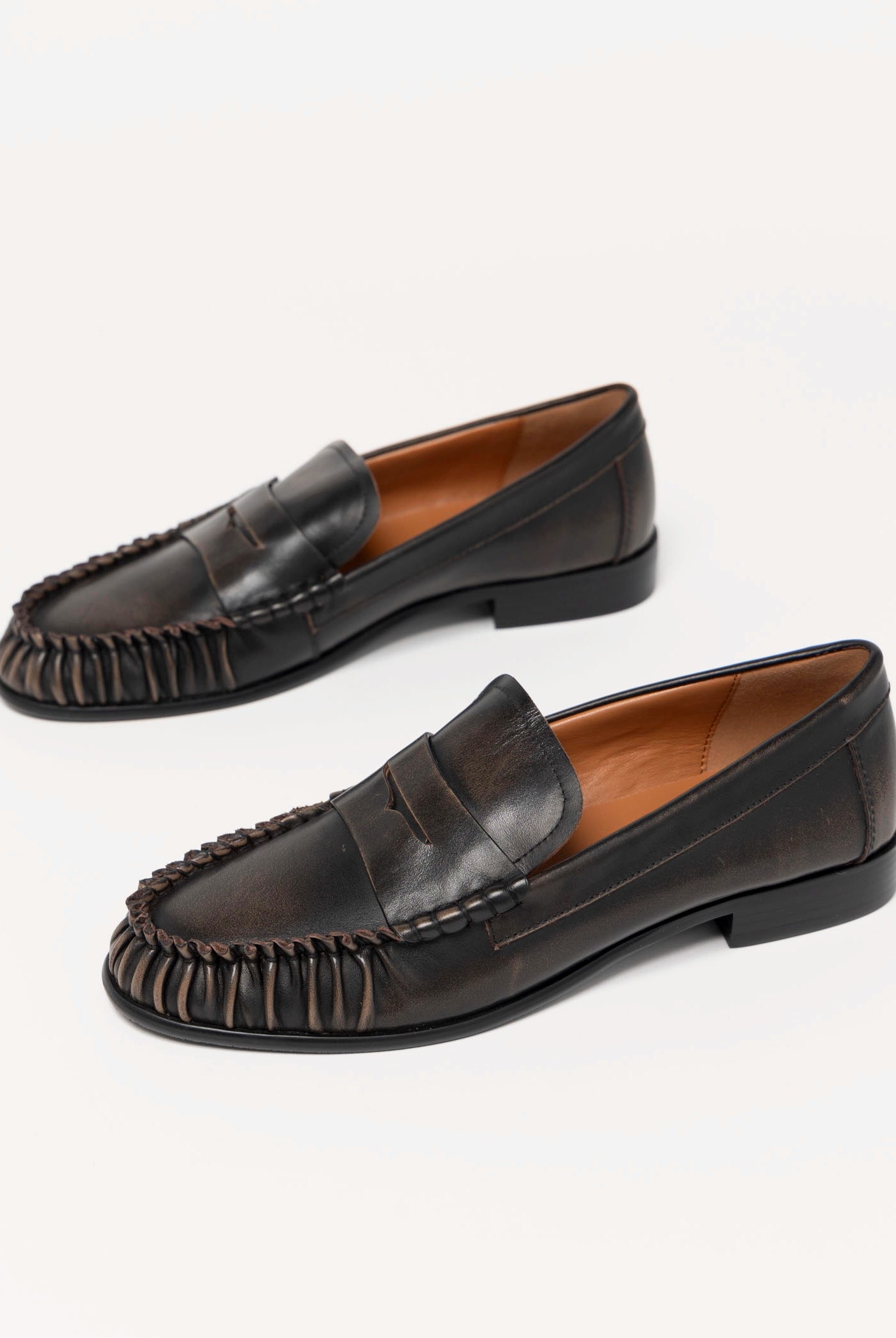 swatch_Taupe Distressed Leather l'idea ruched penny loafer