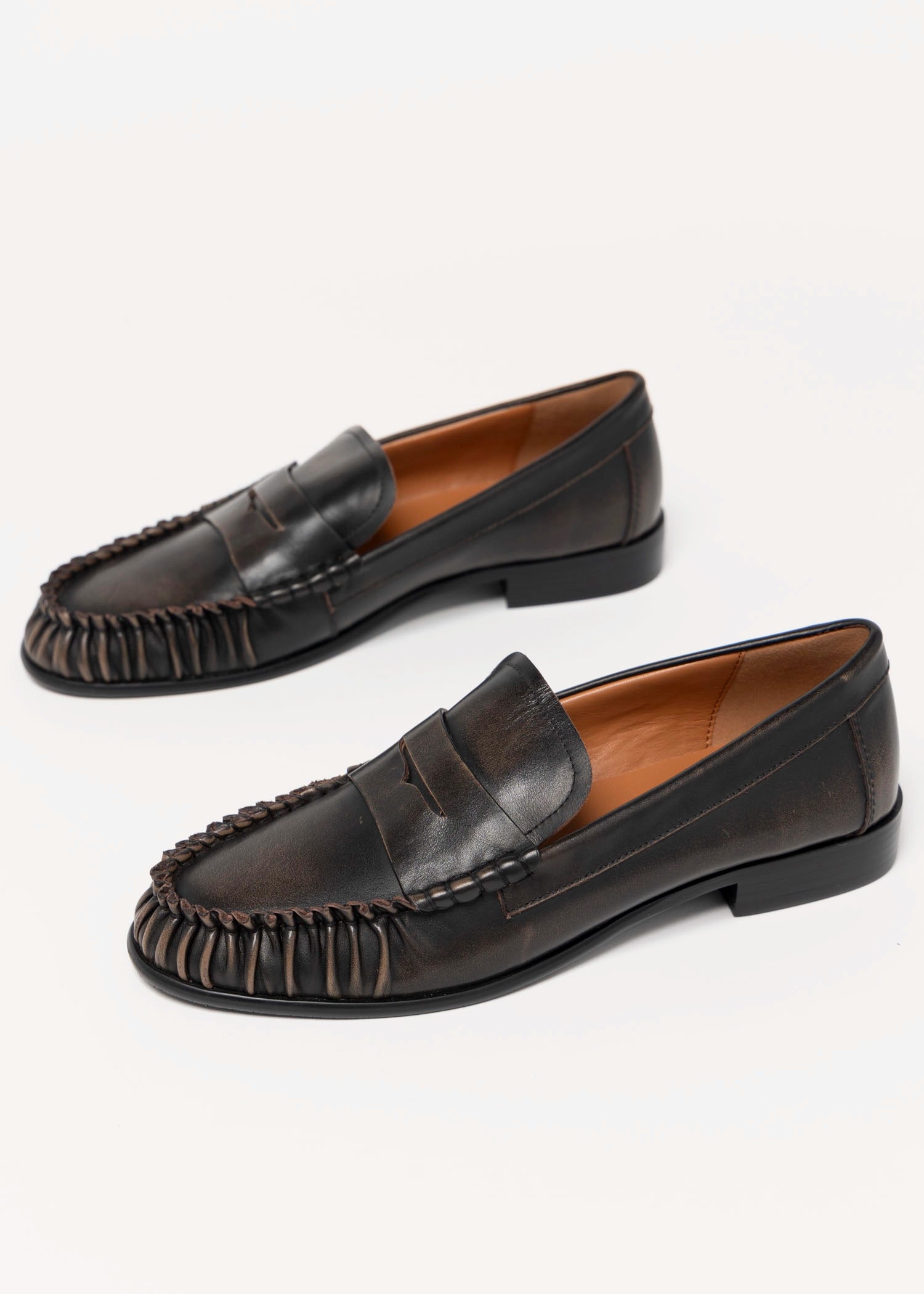 swatch_Taupe Distressed Leather l'idea ruched penny loafer