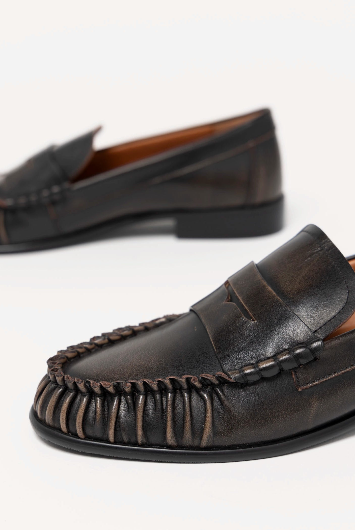 swatch_Taupe Distressed Leather l'idea ruched penny loafer