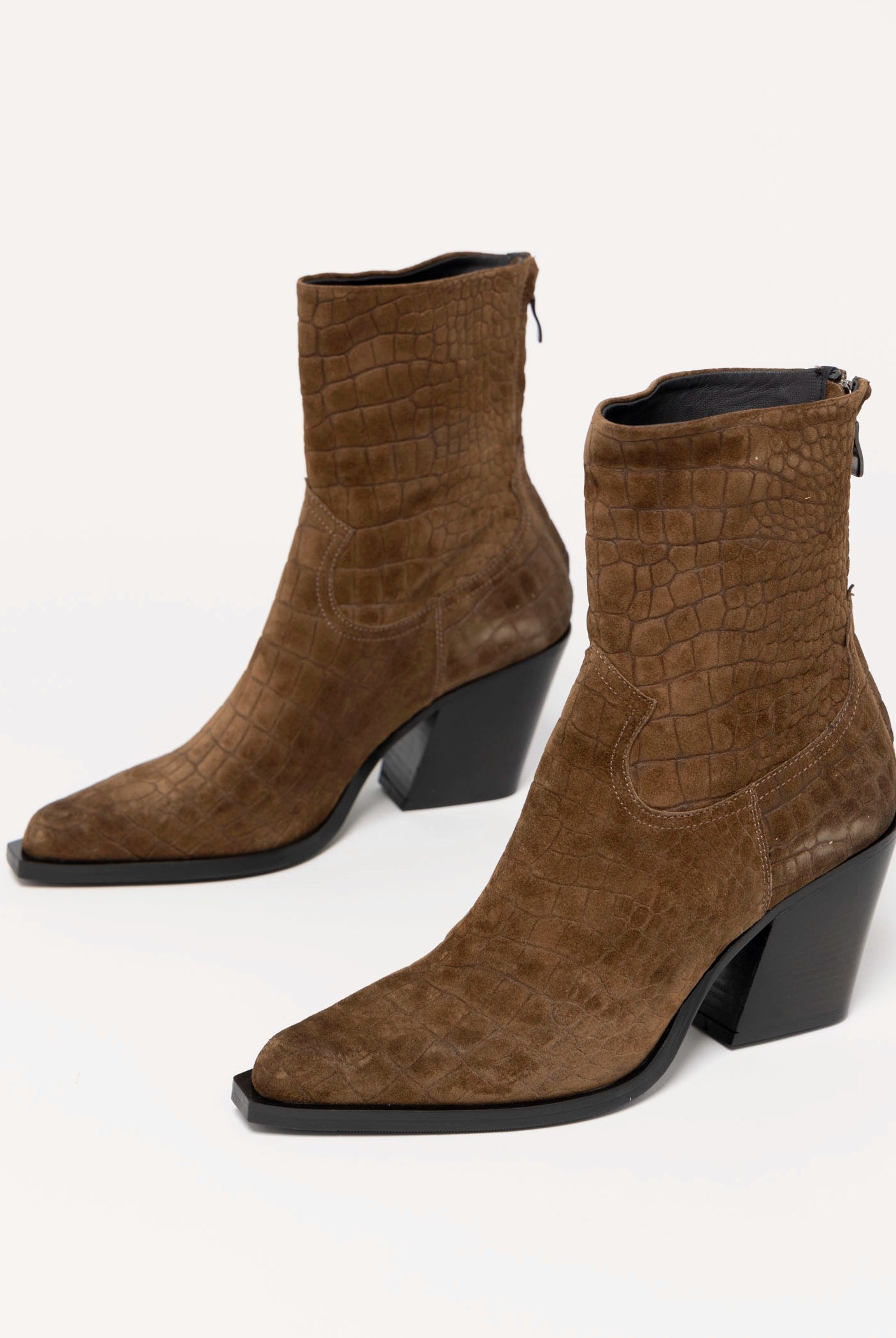 swatch_Camel Croco Suede l'idea western heeled boot