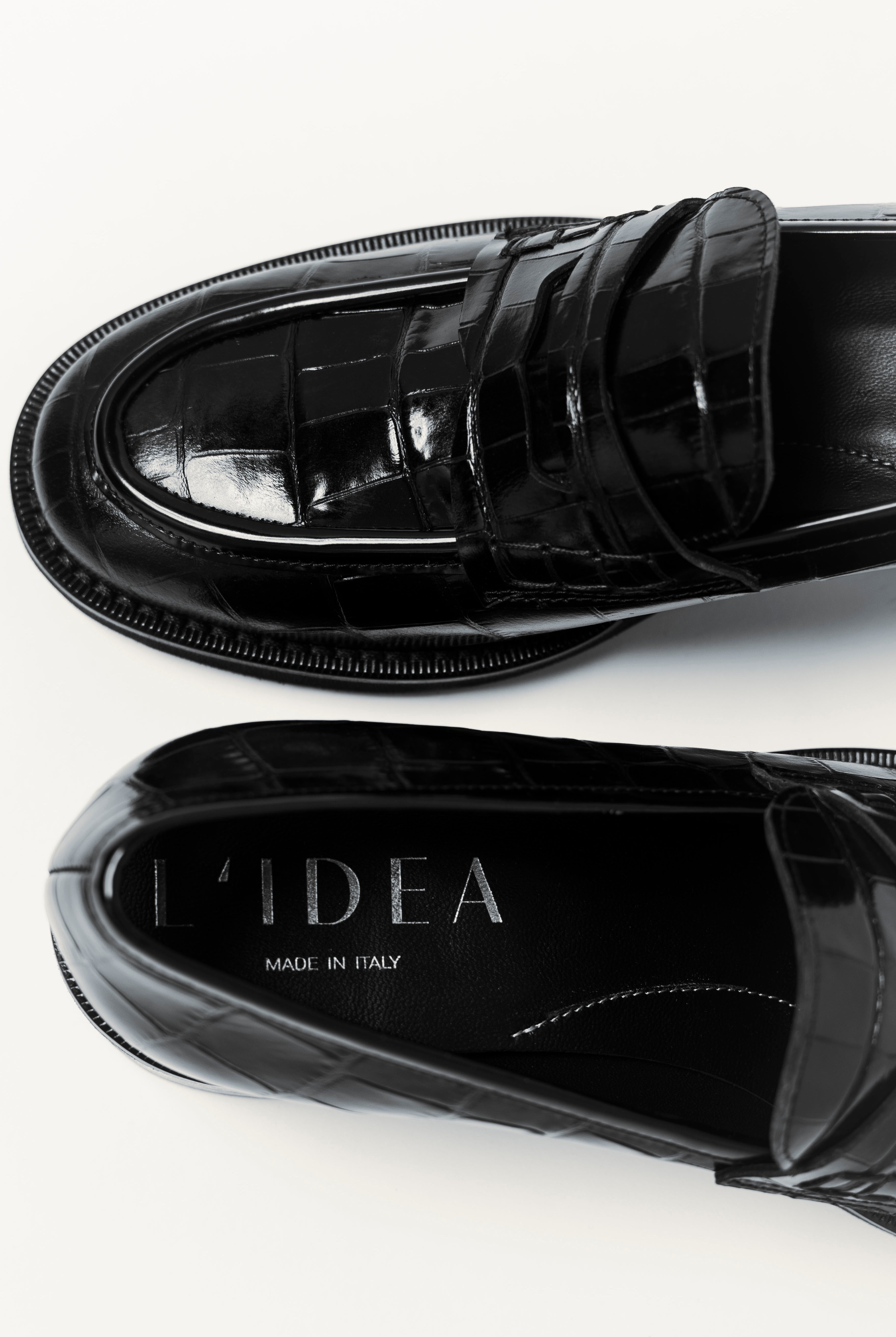 swatch_Black Croco l'idea heeled croc loafer