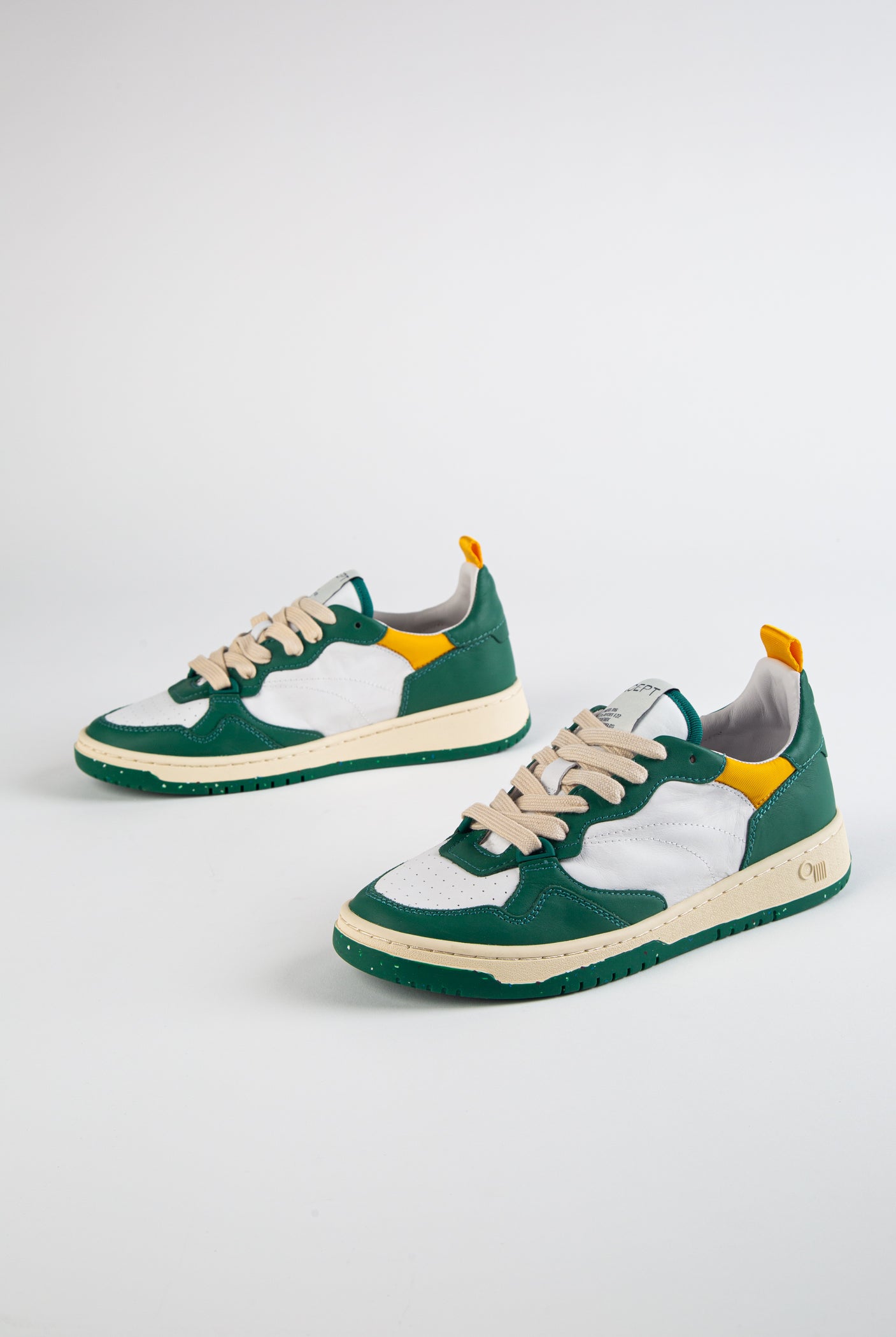 swatch_Green Fields phoenix sneaker