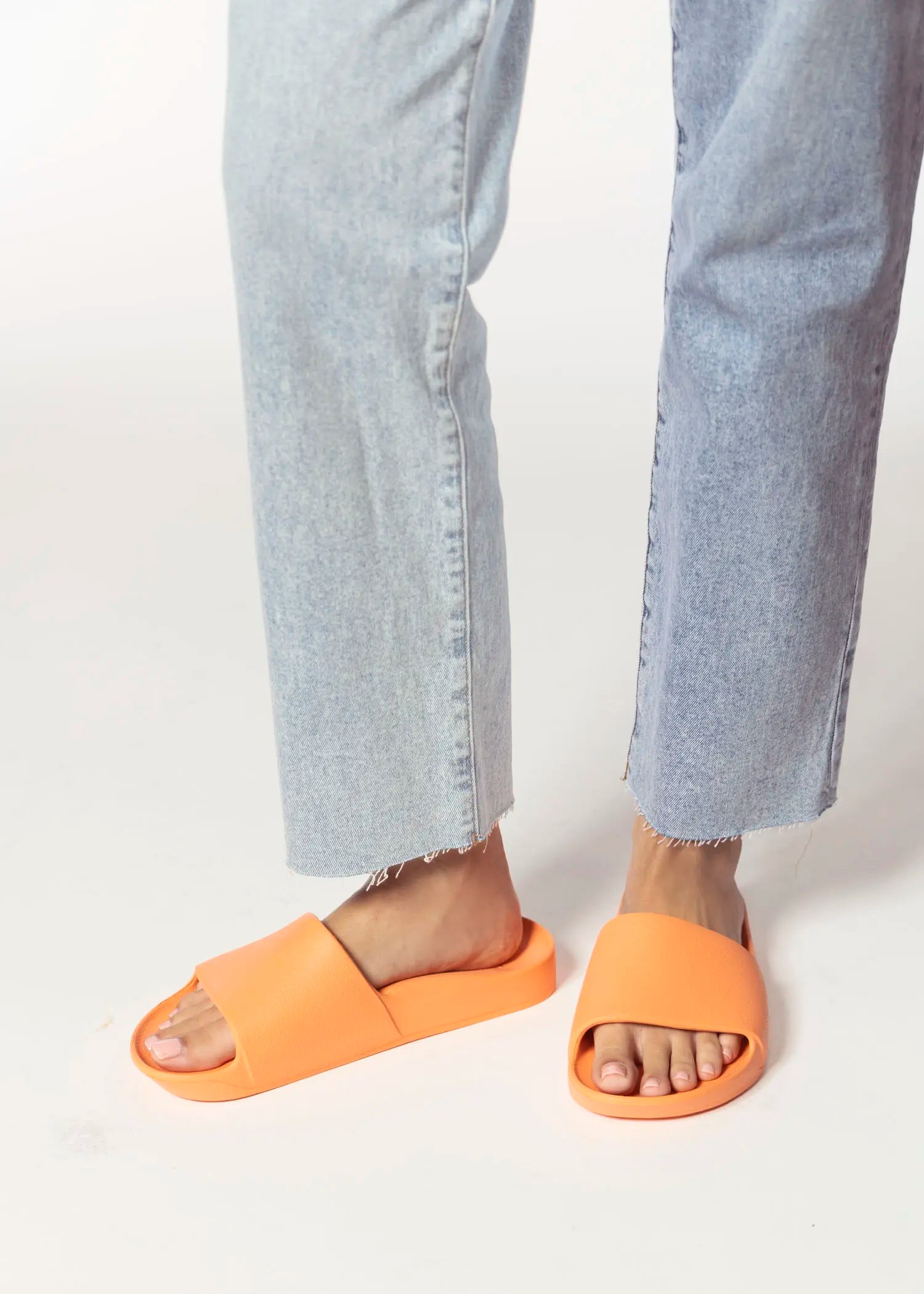 swatch_peach arch support slide flat sandals