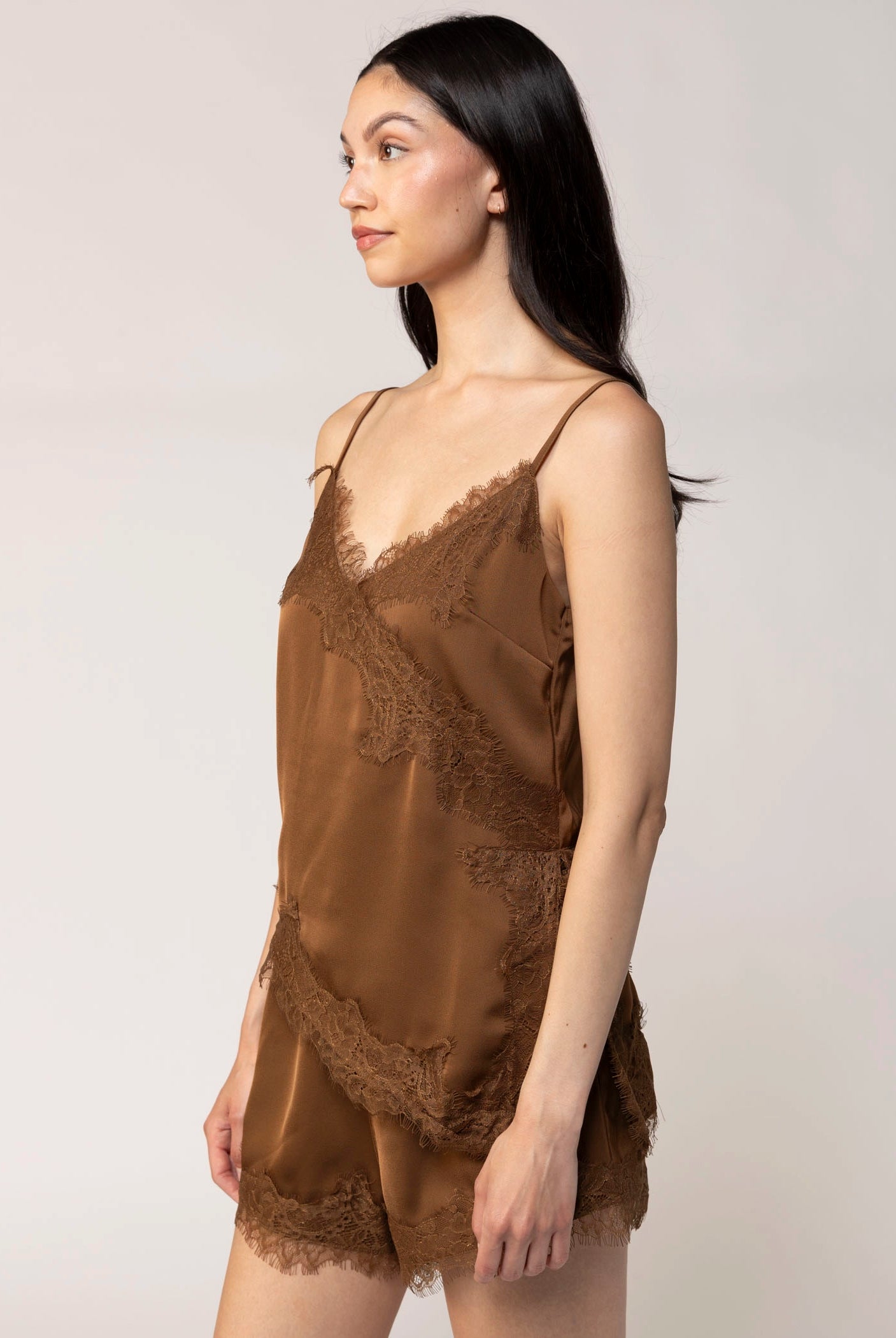 swatch_Cafe Heartloom chantale silk and lace cami
