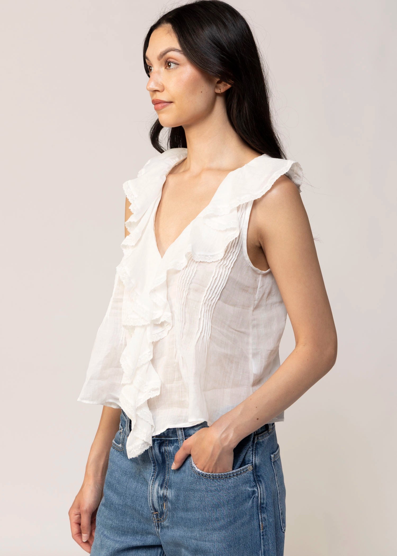 swatch_White linen ruffle v-neck tank