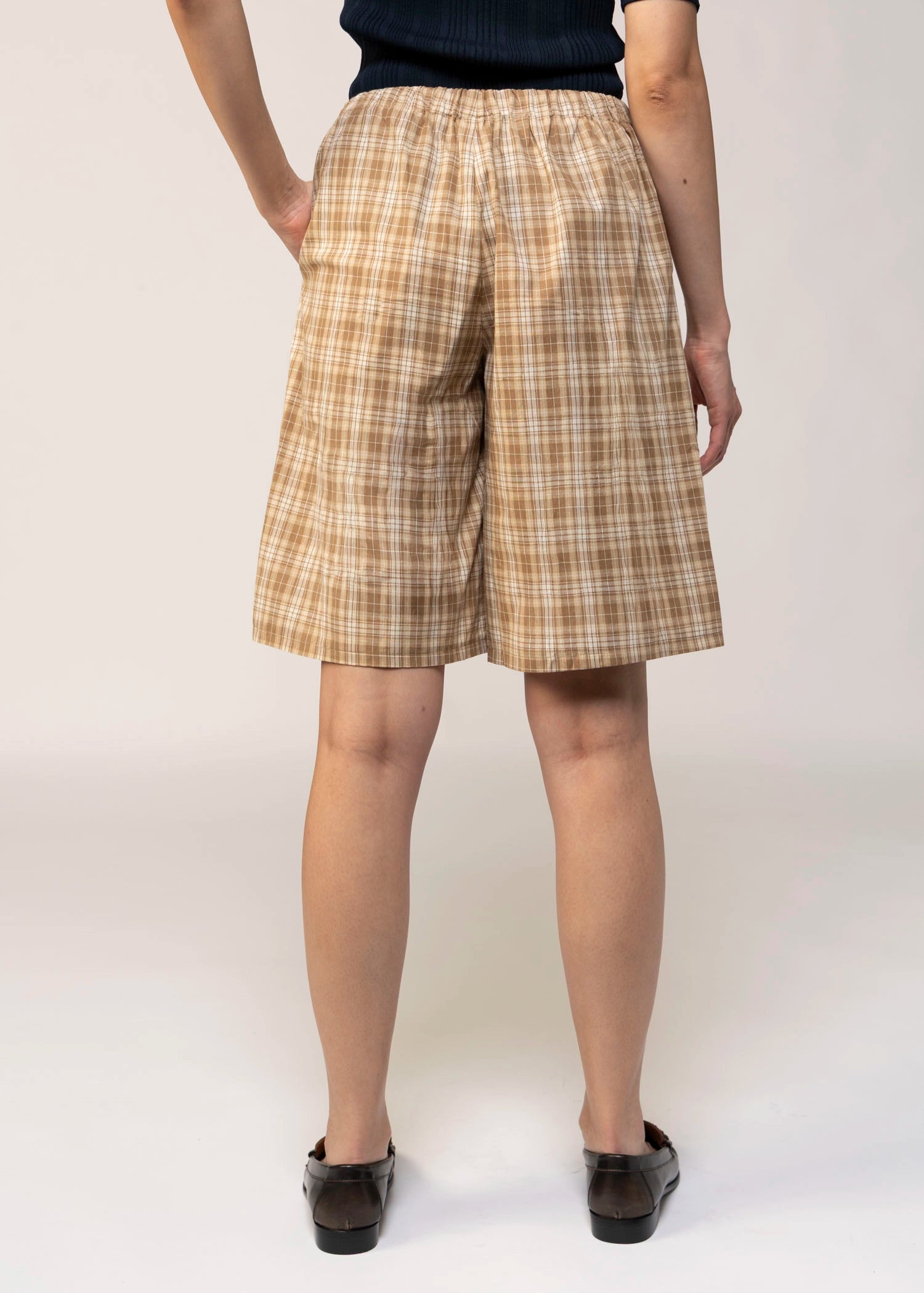 swatch_Tan silvie plaid long short