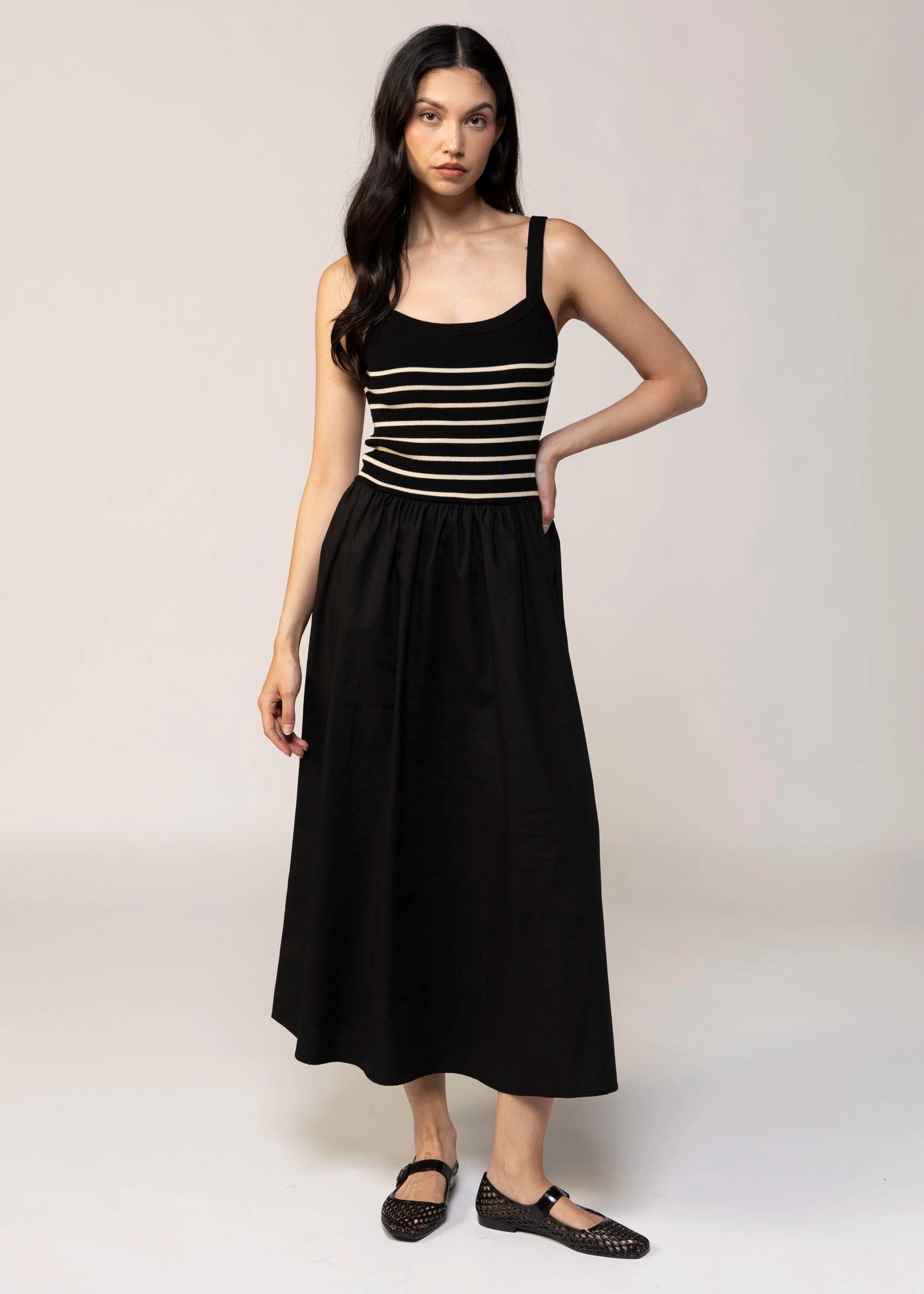 swatch_Black heartloom vega midi dress