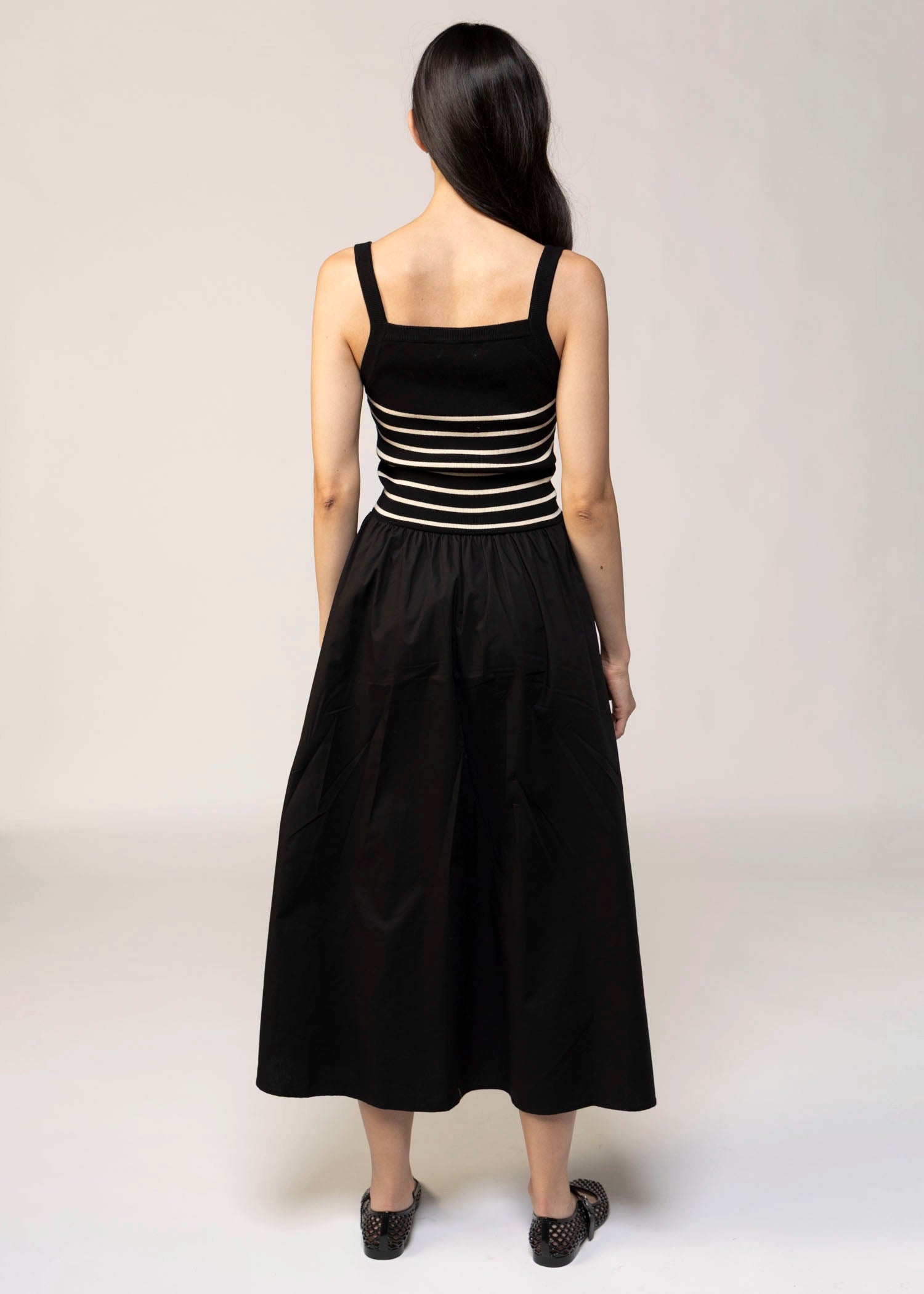 swatch_Black heartloom vega midi dress