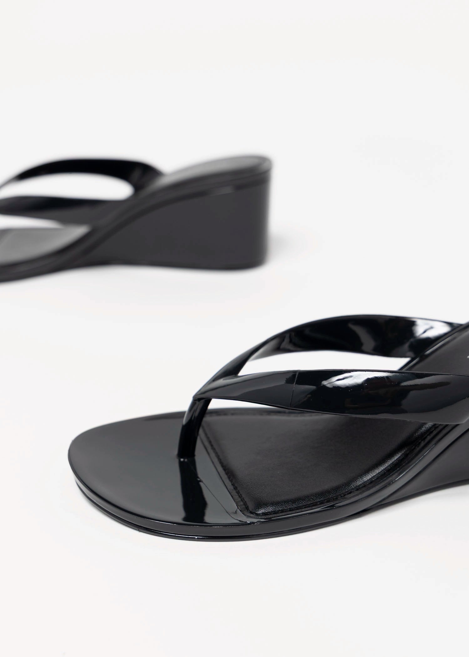 swatch_Black jeffrey campbell gigabyte jelly thong wedge sandal
